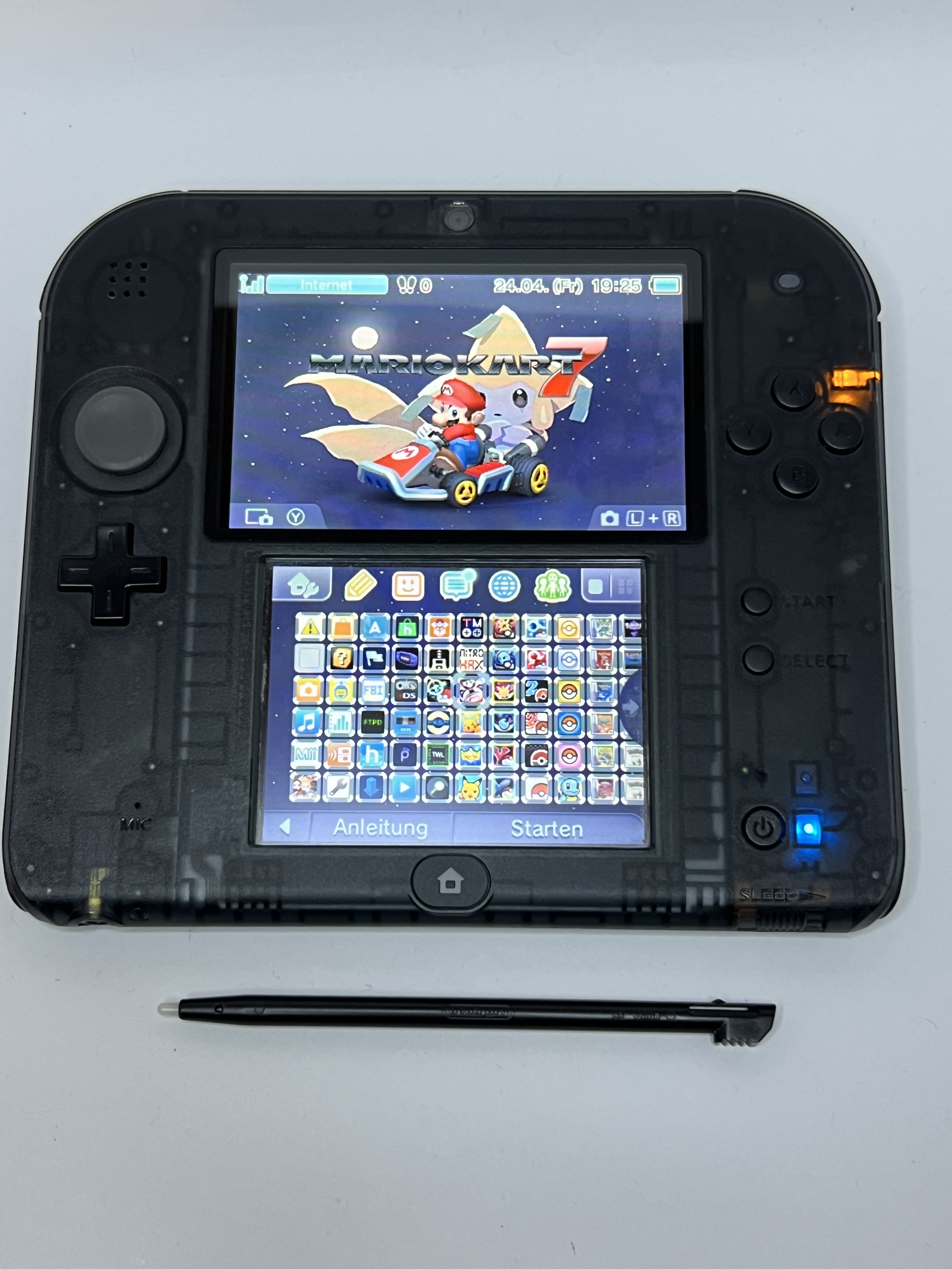 Nintendo 2DS Konsole schwarz transparent in OVP mit 128GB, Pokemon Bank, Poke Mover & vielen Extras