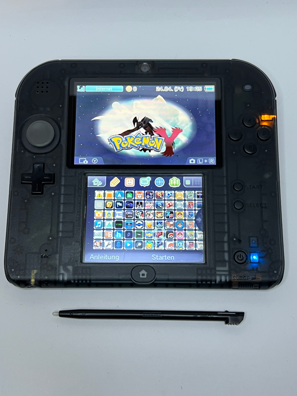 Nintendo 2DS Konsole schwarz transparent in OVP mit 128GB, Pokemon Bank, Poke Mover & vielen Extras