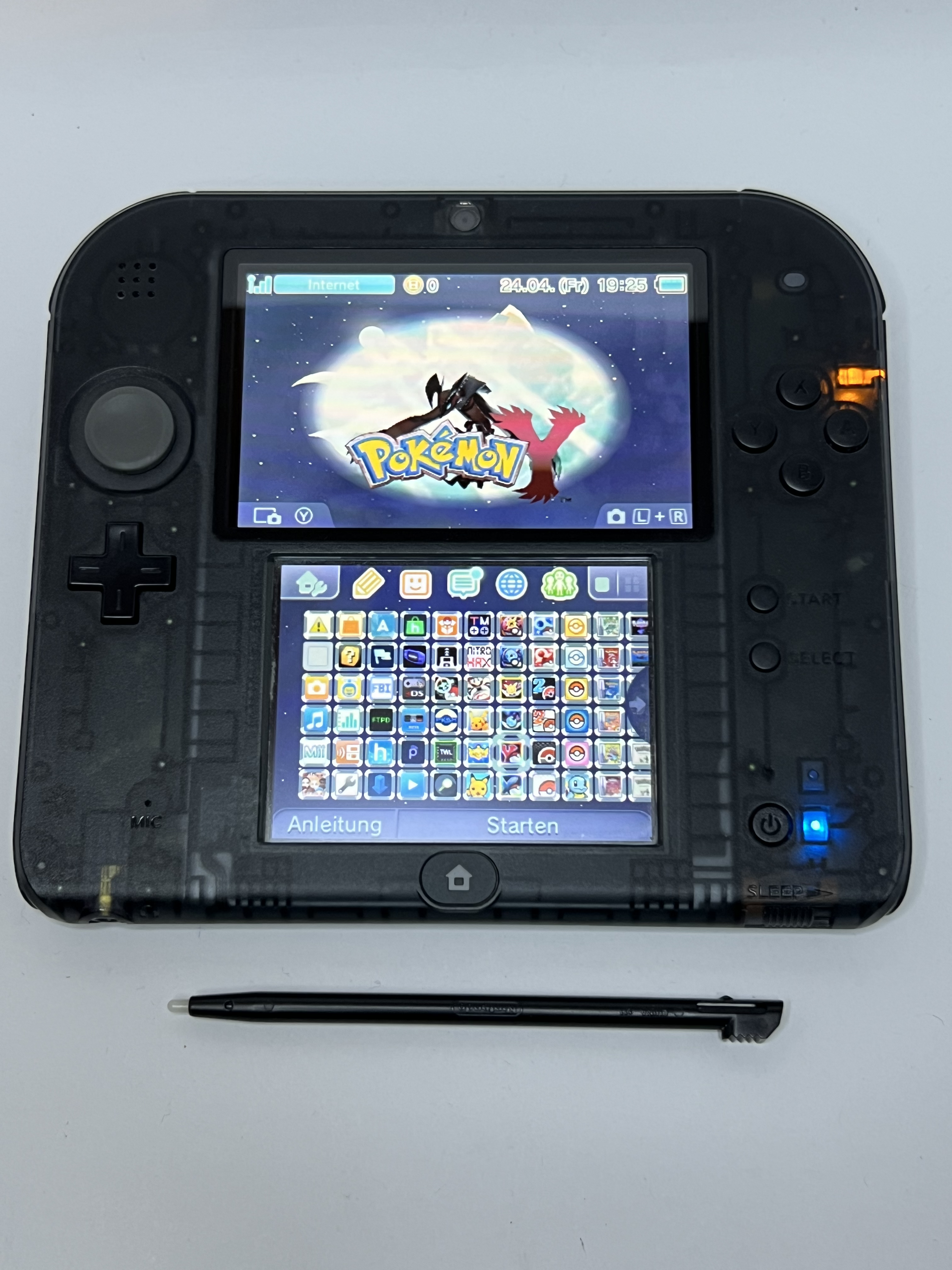 Nintendo 2DS Konsole schwarz transparent in OVP mit 128GB, Pokemon Bank, Poke Mover & vielen Extras