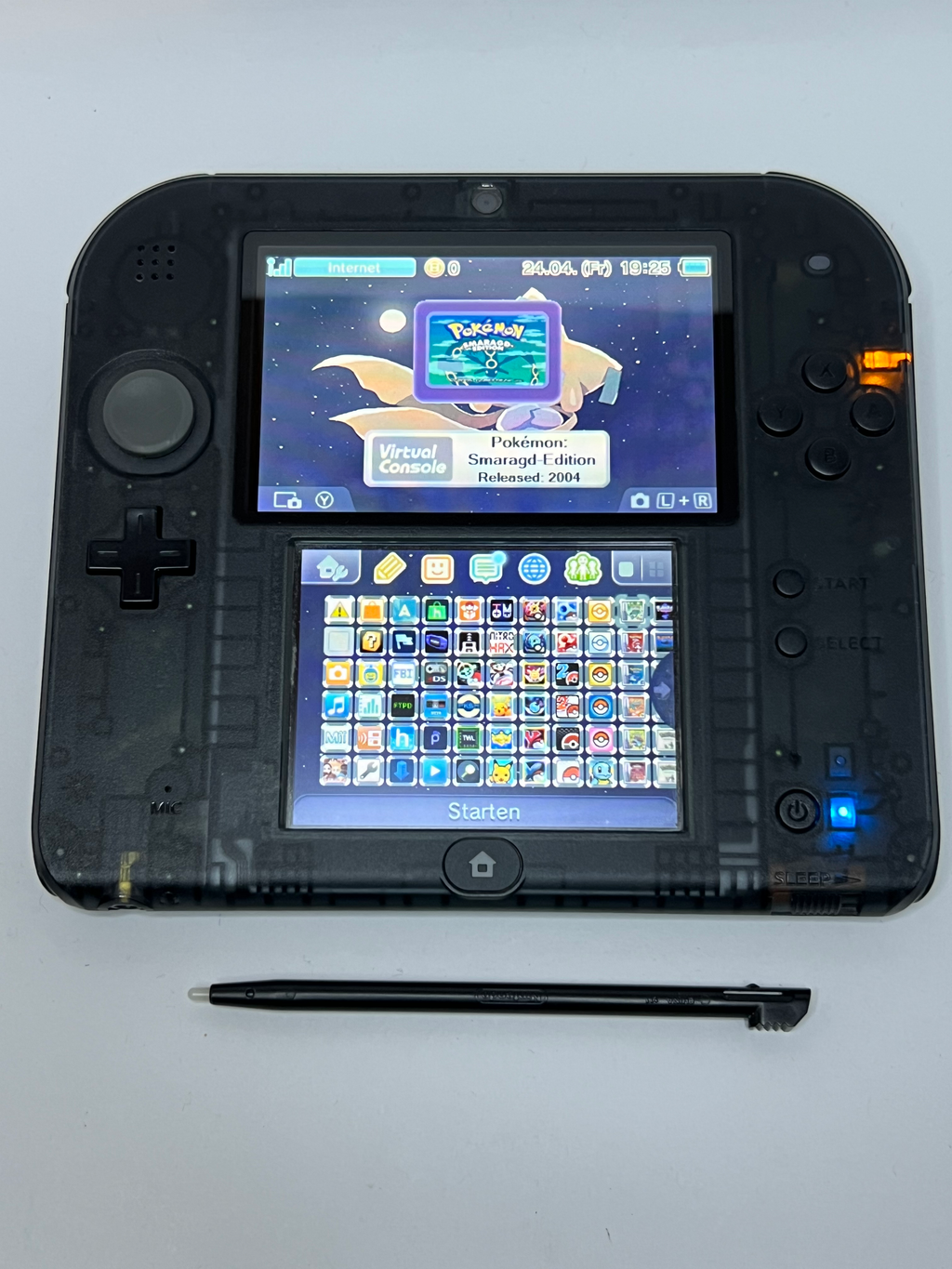 Nintendo 2DS Konsole schwarz transparent in OVP mit 128GB, Pokemon Bank, Poke Mover & vielen Extras