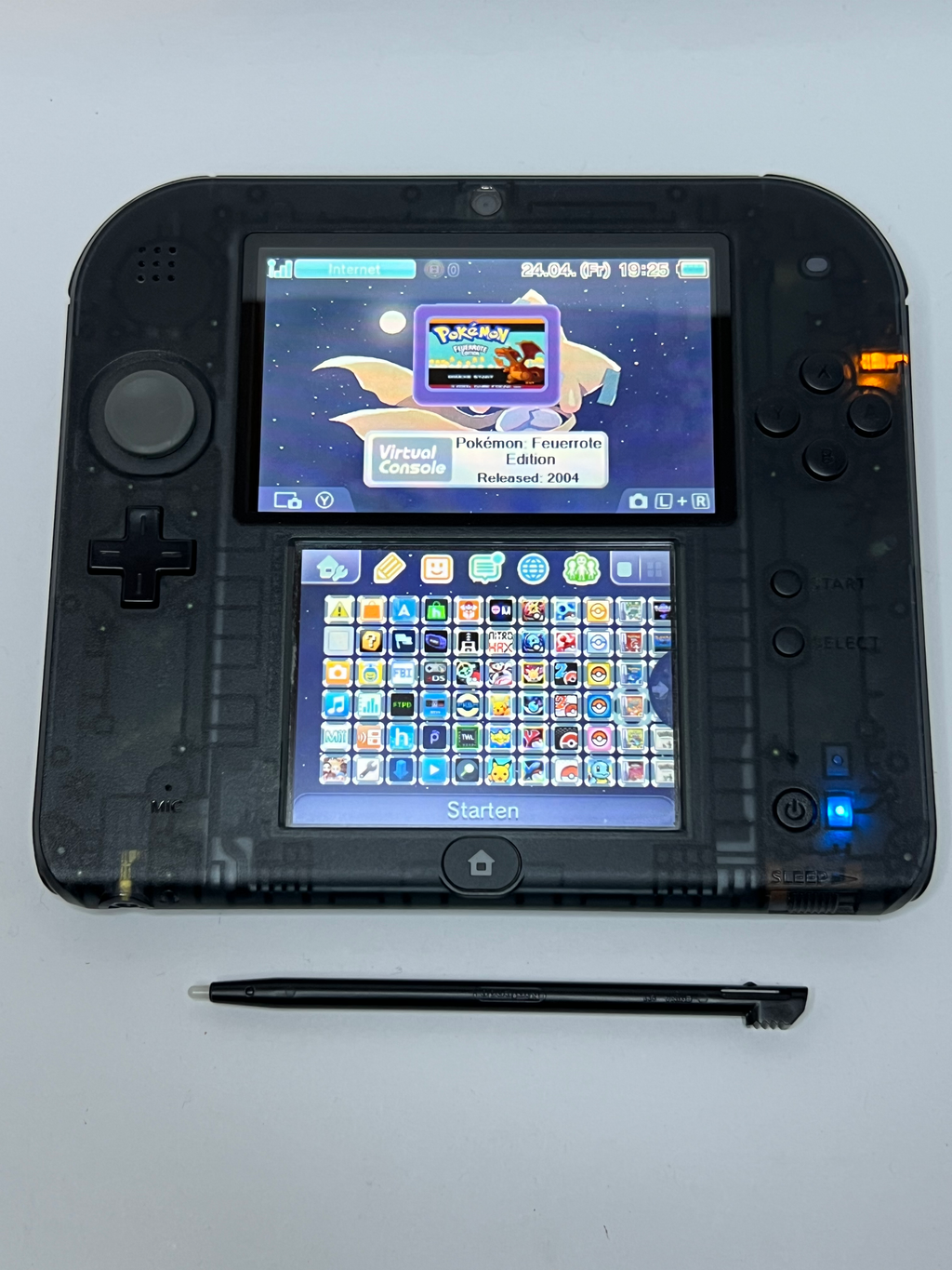 Nintendo 2DS Konsole schwarz transparent in OVP mit 128GB, Pokemon Bank, Poke Mover & vielen Extras