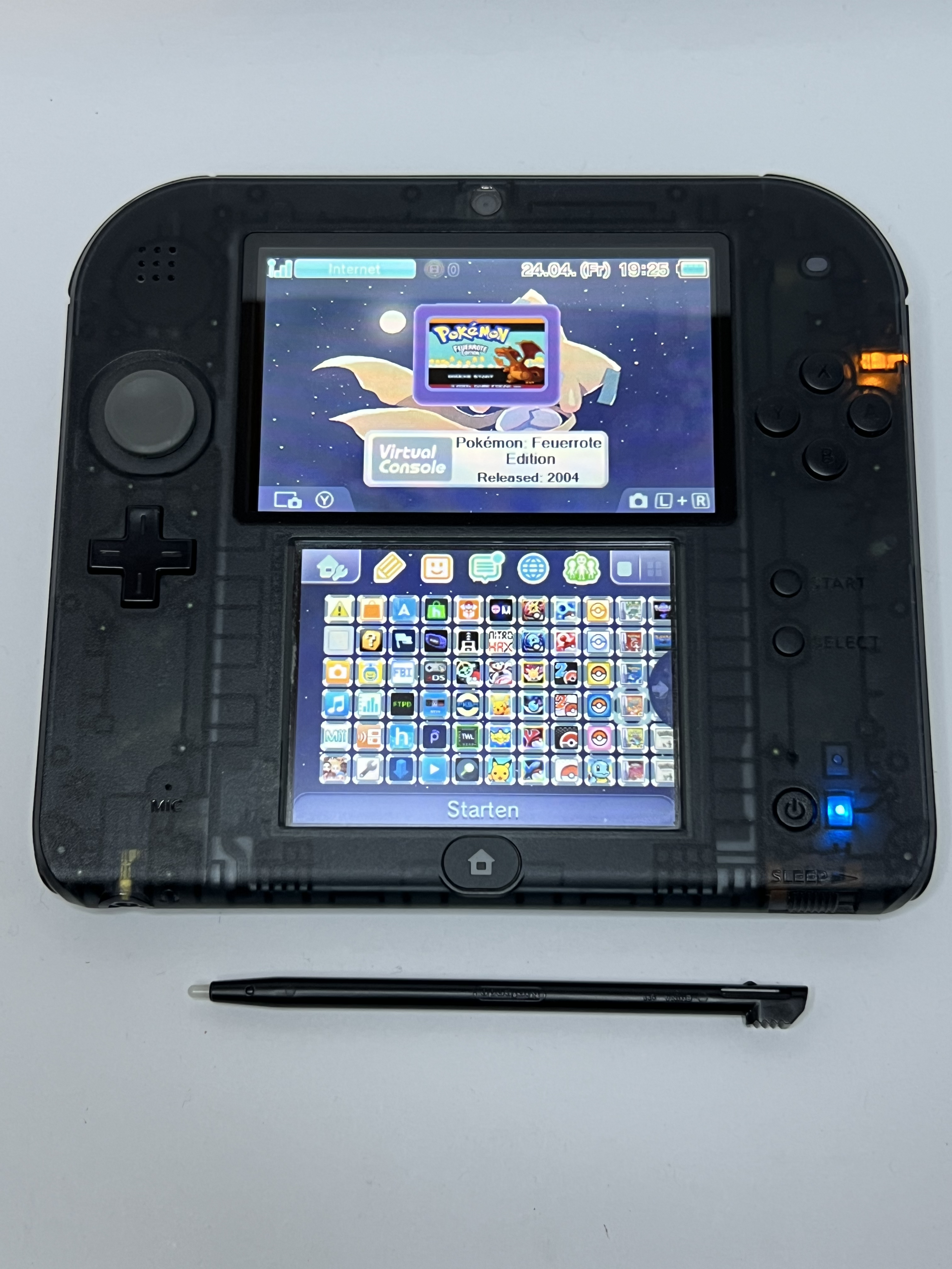 Nintendo 2DS Konsole schwarz transparent in OVP mit 128GB, Pokemon Bank, Poke Mover & vielen Extras