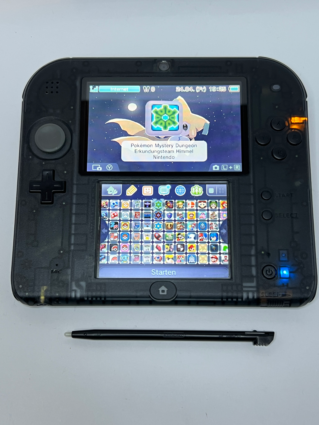Nintendo 2DS Konsole schwarz transparent in OVP mit 128GB, Pokemon Bank, Poke Mover & vielen Extras