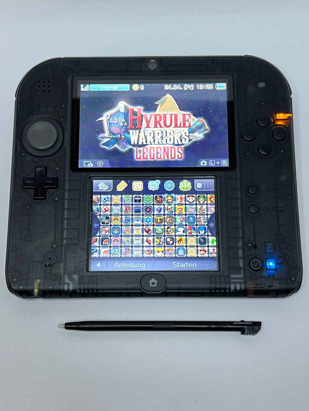 Nintendo 2DS Konsole schwarz transparent in OVP mit 128GB, Pokemon Bank, Poke Mover & vielen Extras