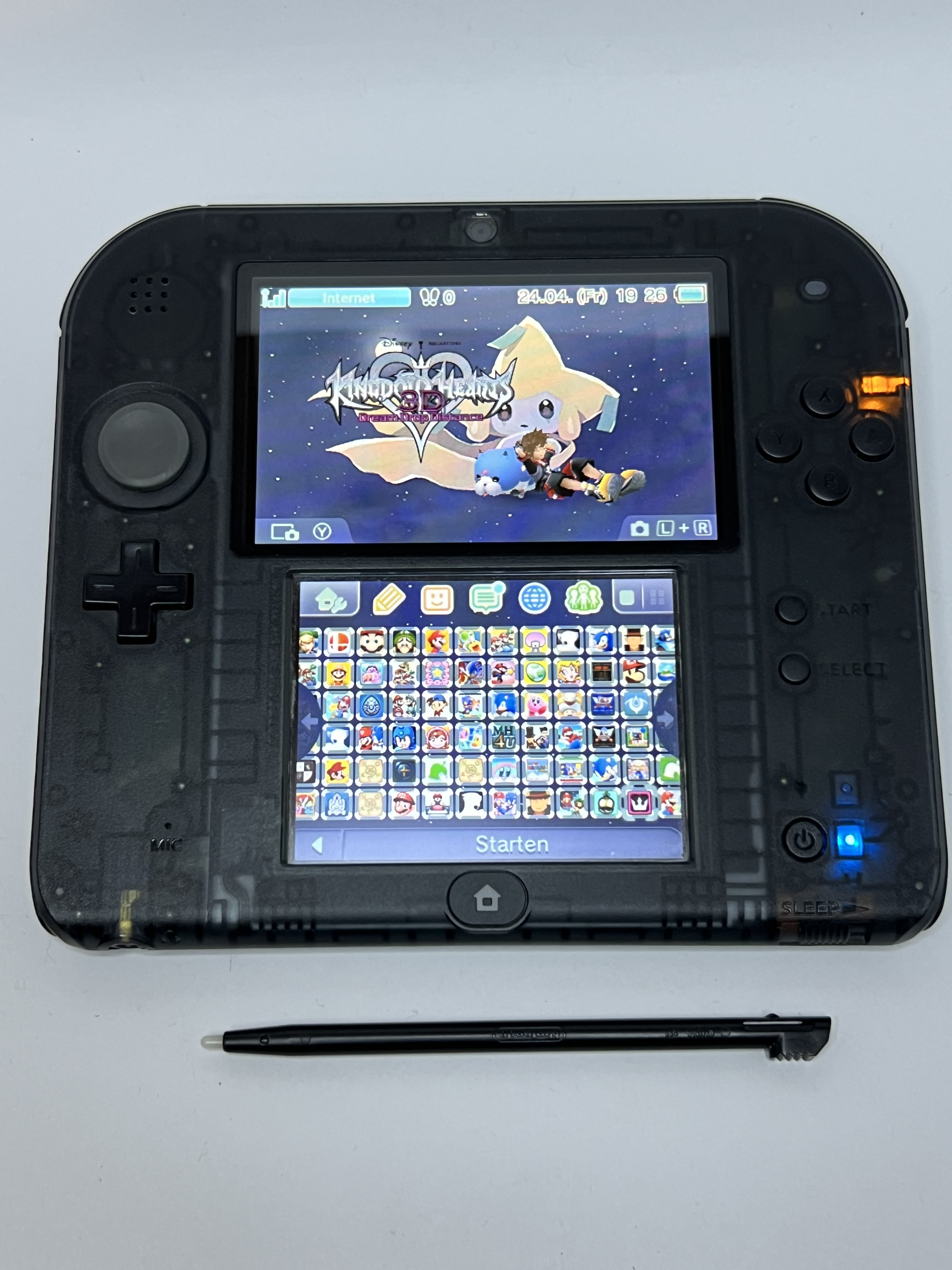 Nintendo 2DS Konsole schwarz transparent in OVP mit 128GB, Pokemon Bank, Poke Mover & vielen Extras