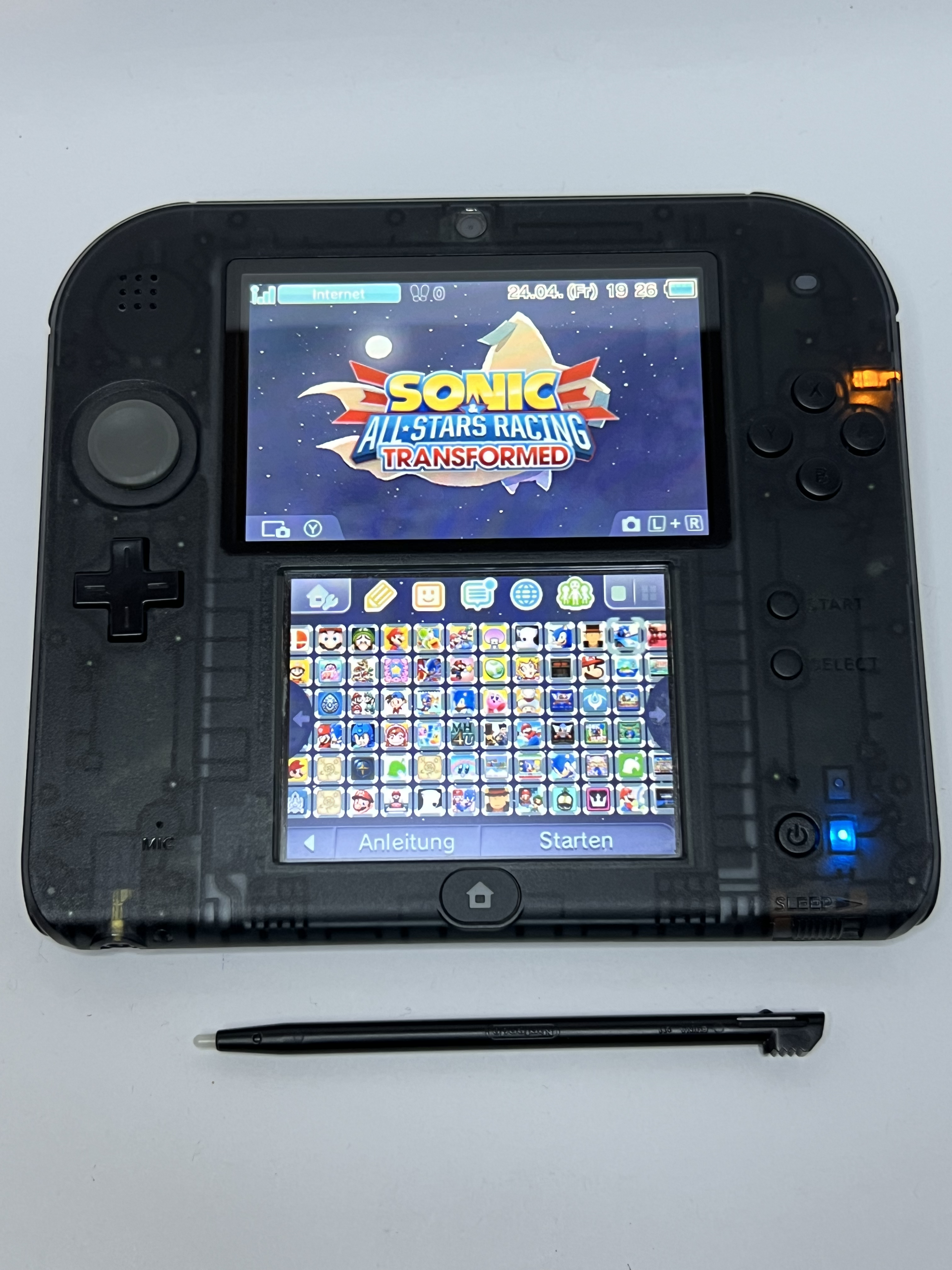 Nintendo 2DS Konsole schwarz transparent in OVP mit 128GB, Pokemon Bank, Poke Mover & vielen Extras