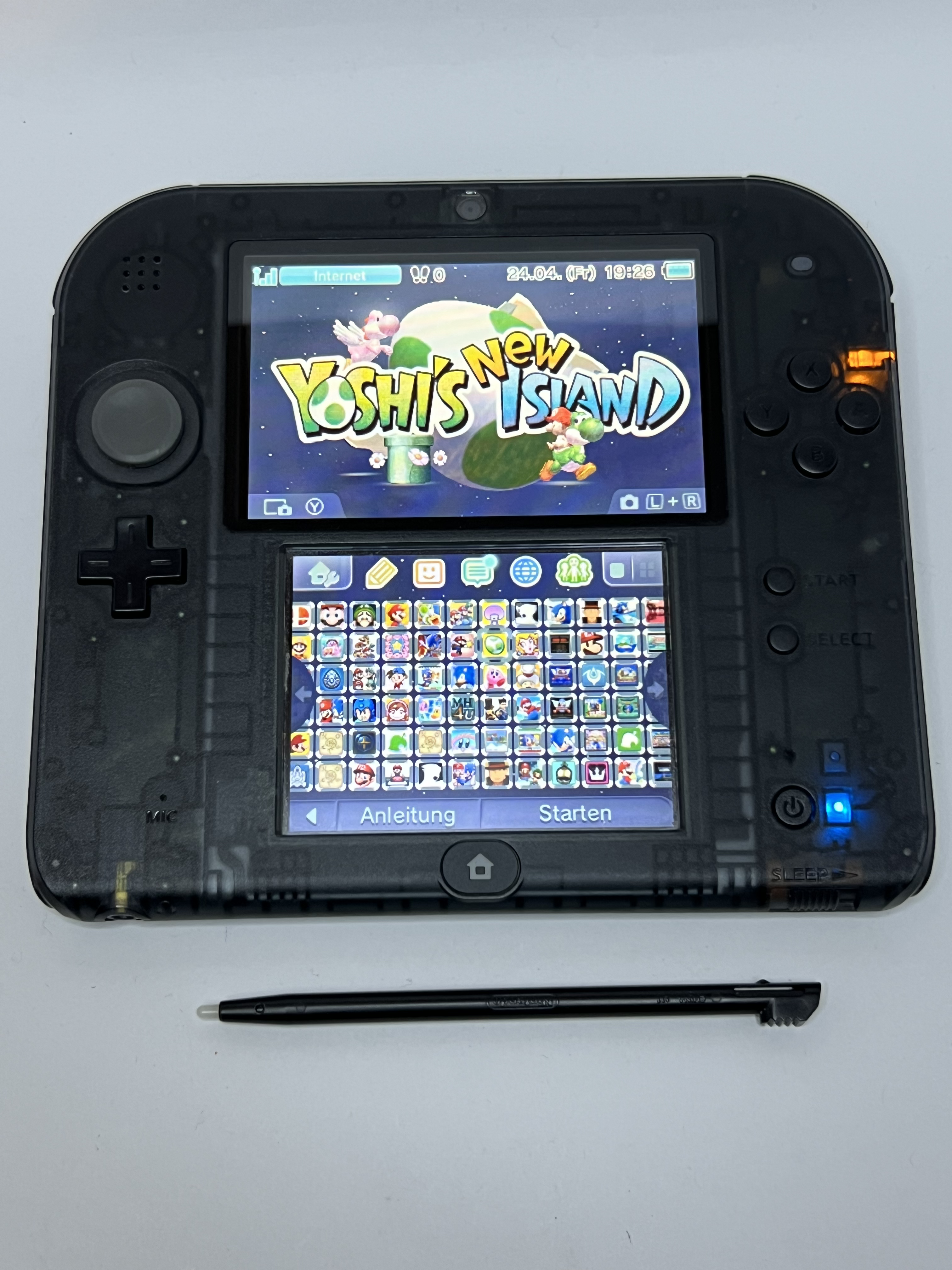 Nintendo 2DS Konsole schwarz transparent in OVP mit 128GB, Pokemon Bank, Poke Mover & vielen Extras