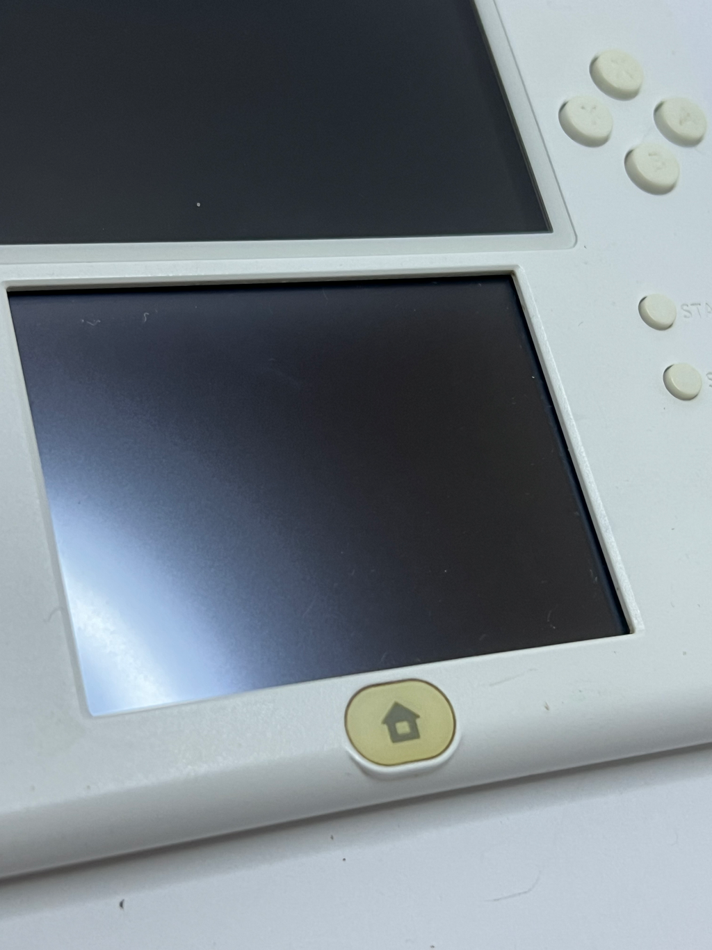 Nintendo 2DS Konsole weiß rot mit 128GB, Pokemon Bank, Poke Mover & vielen Extras
