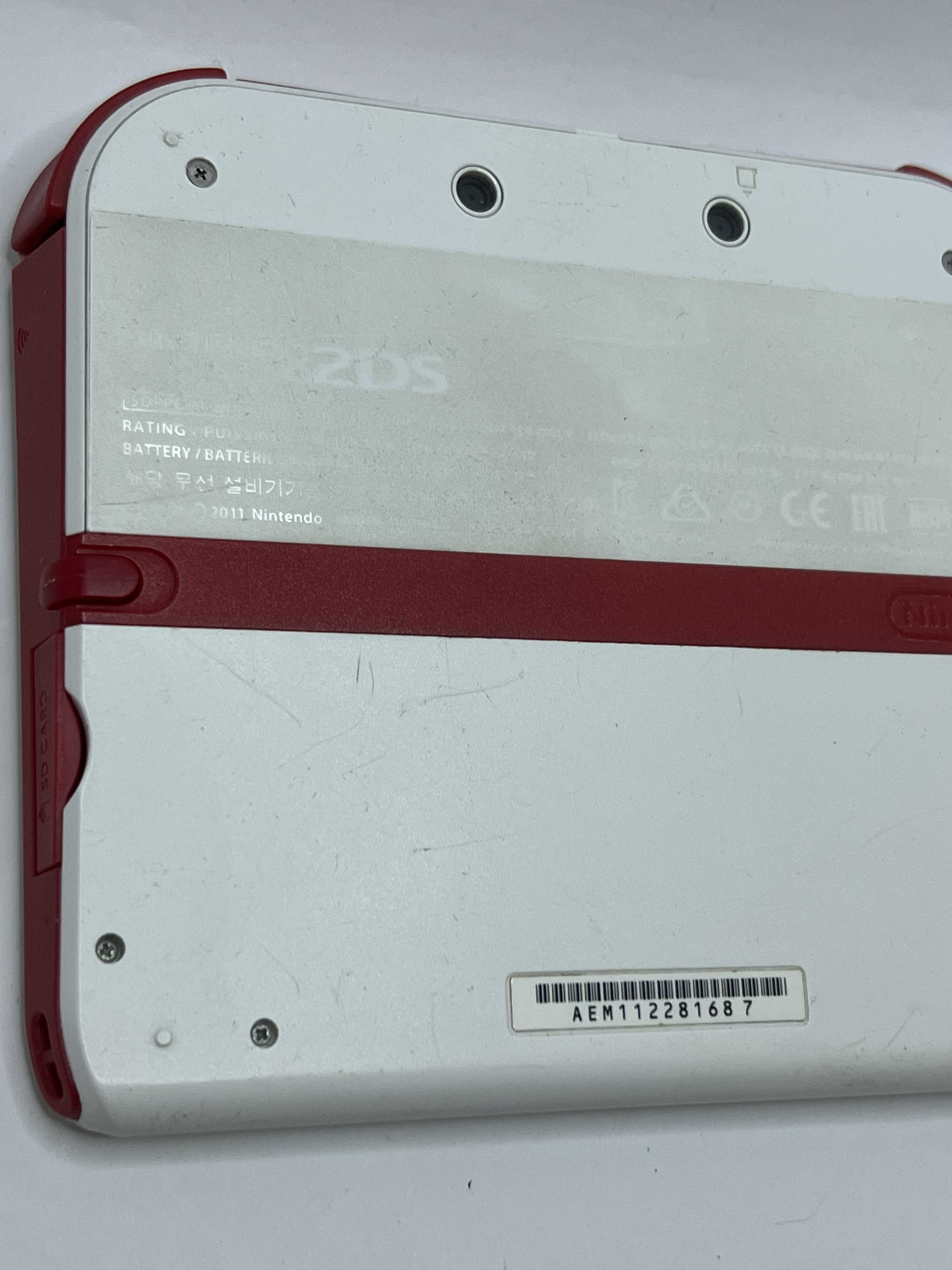 Nintendo 2DS Konsole weiß rot mit 128GB, Pokemon Bank, Poke Mover & vielen Extras