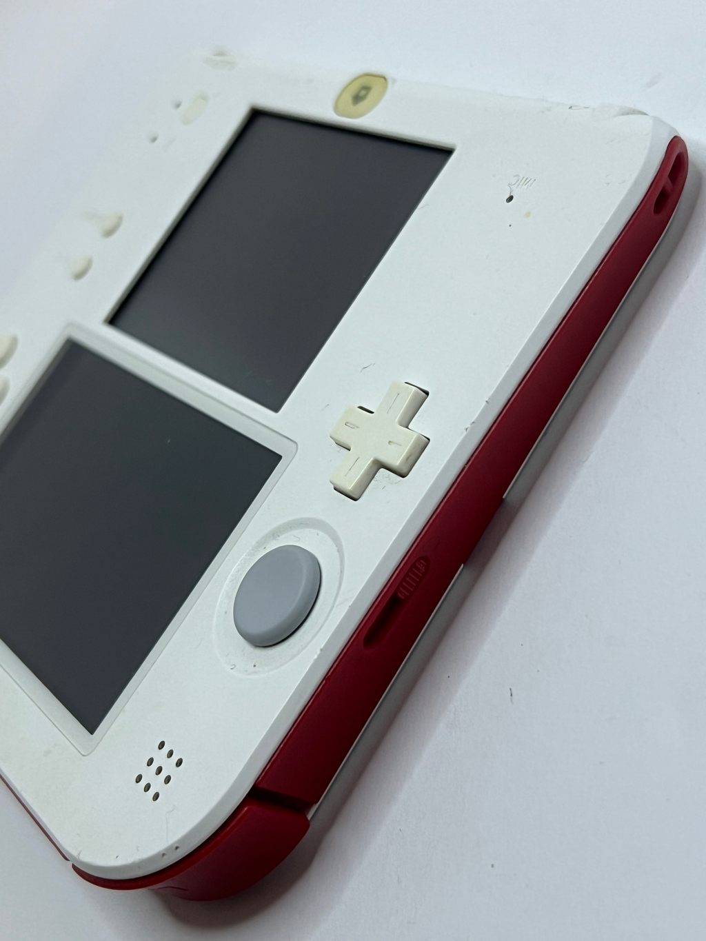 Nintendo 2DS Konsole weiß rot mit 128GB, Pokemon Bank, Poke Mover & vielen Extras