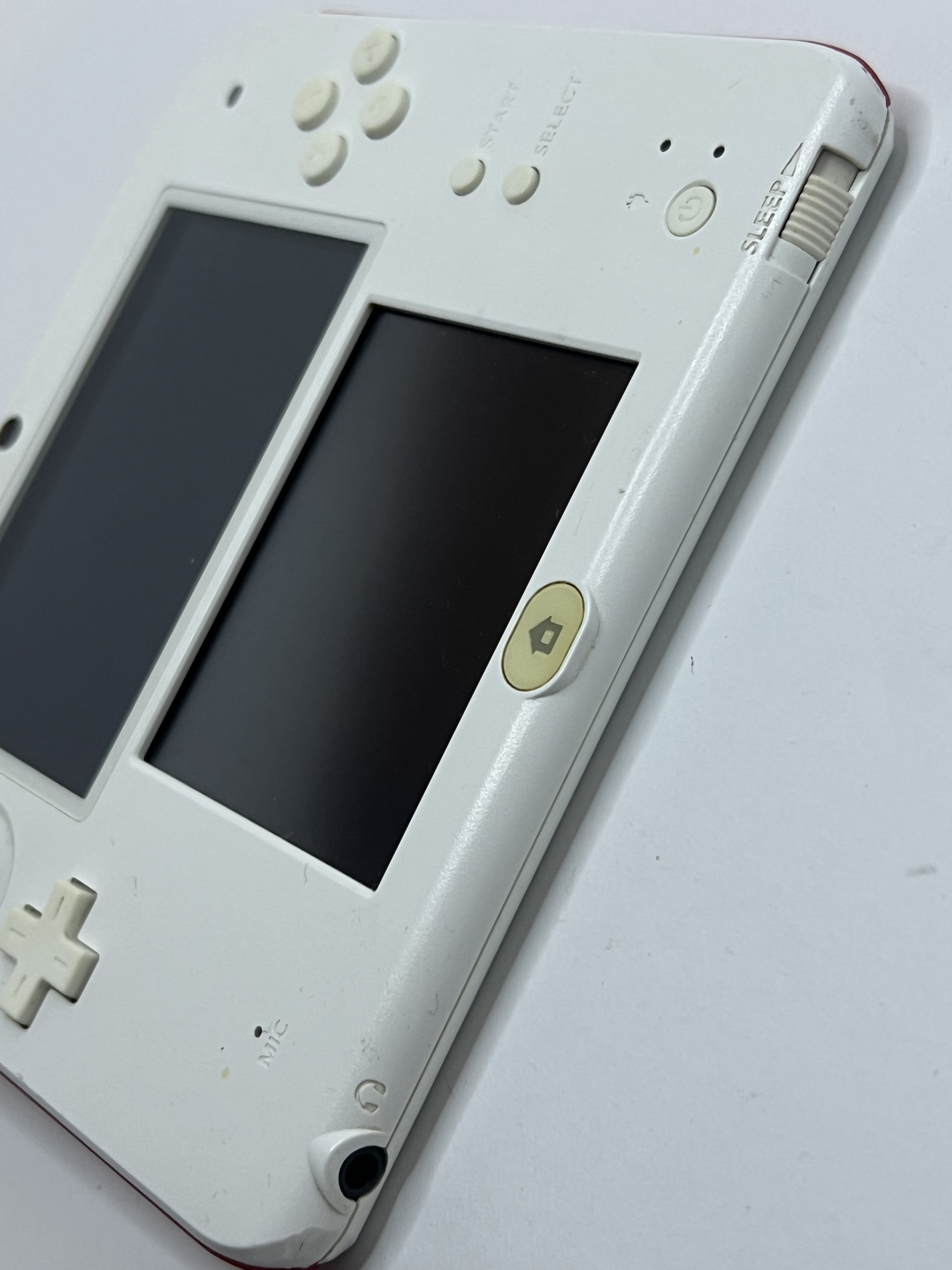 Nintendo 2DS Konsole weiß rot mit 128GB, Pokemon Bank, Poke Mover & vielen Extras