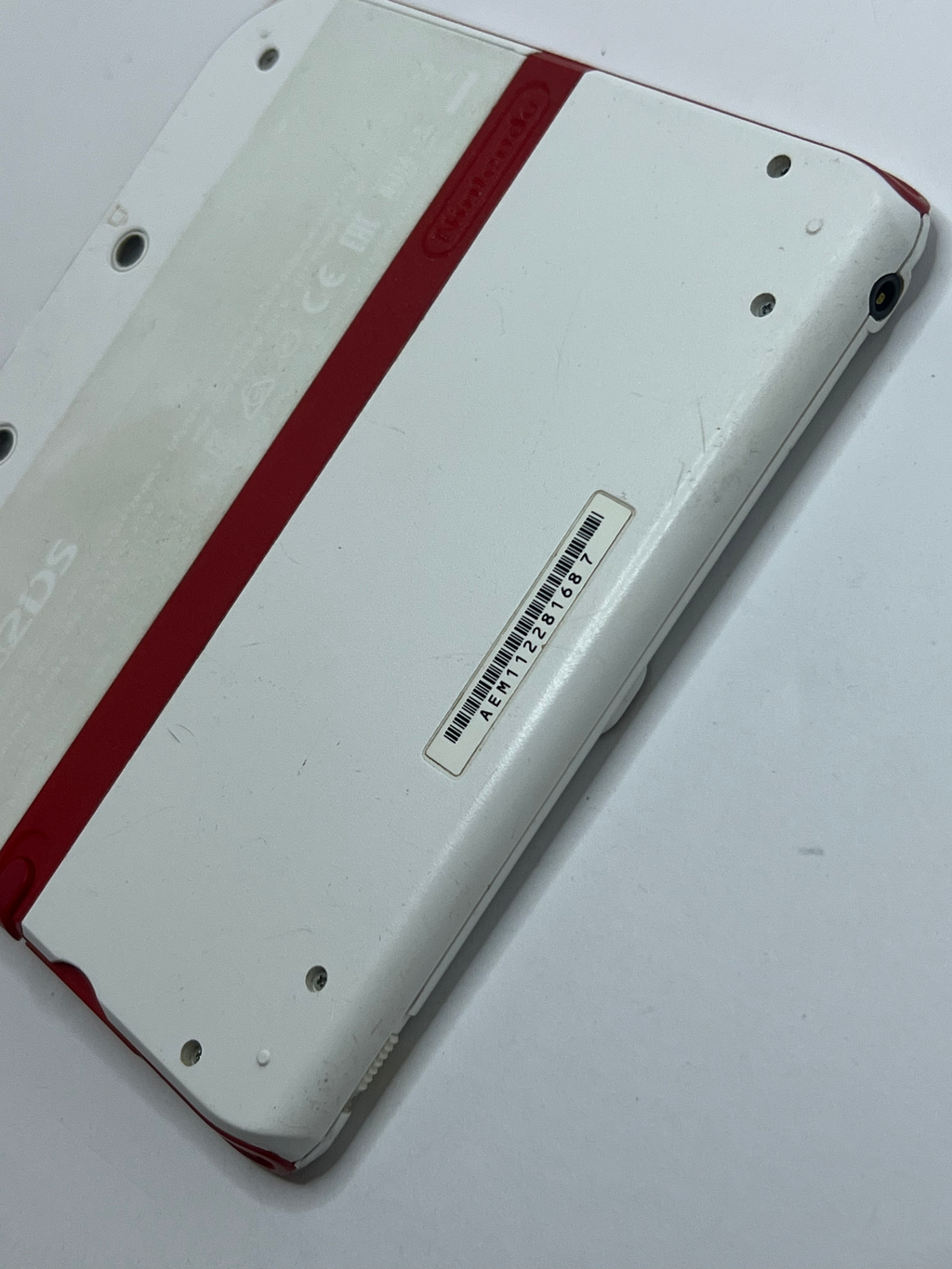 Nintendo 2DS Konsole weiß rot mit 128GB, Pokemon Bank, Poke Mover & vielen Extras