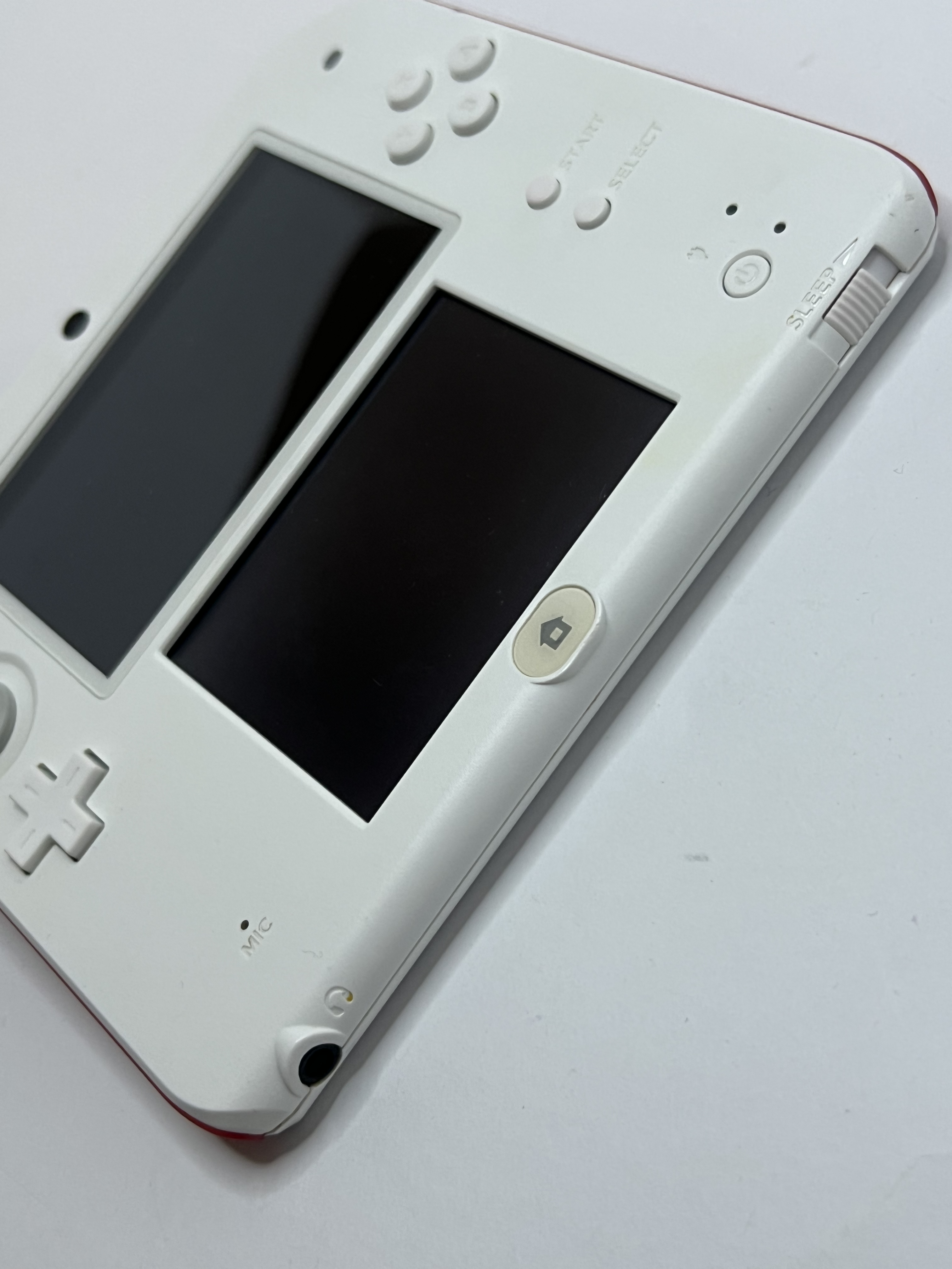 Nintendo 2DS Konsole weiß rot mit 128GB, Pokemon Bank, Poke Mover & vielen Extras