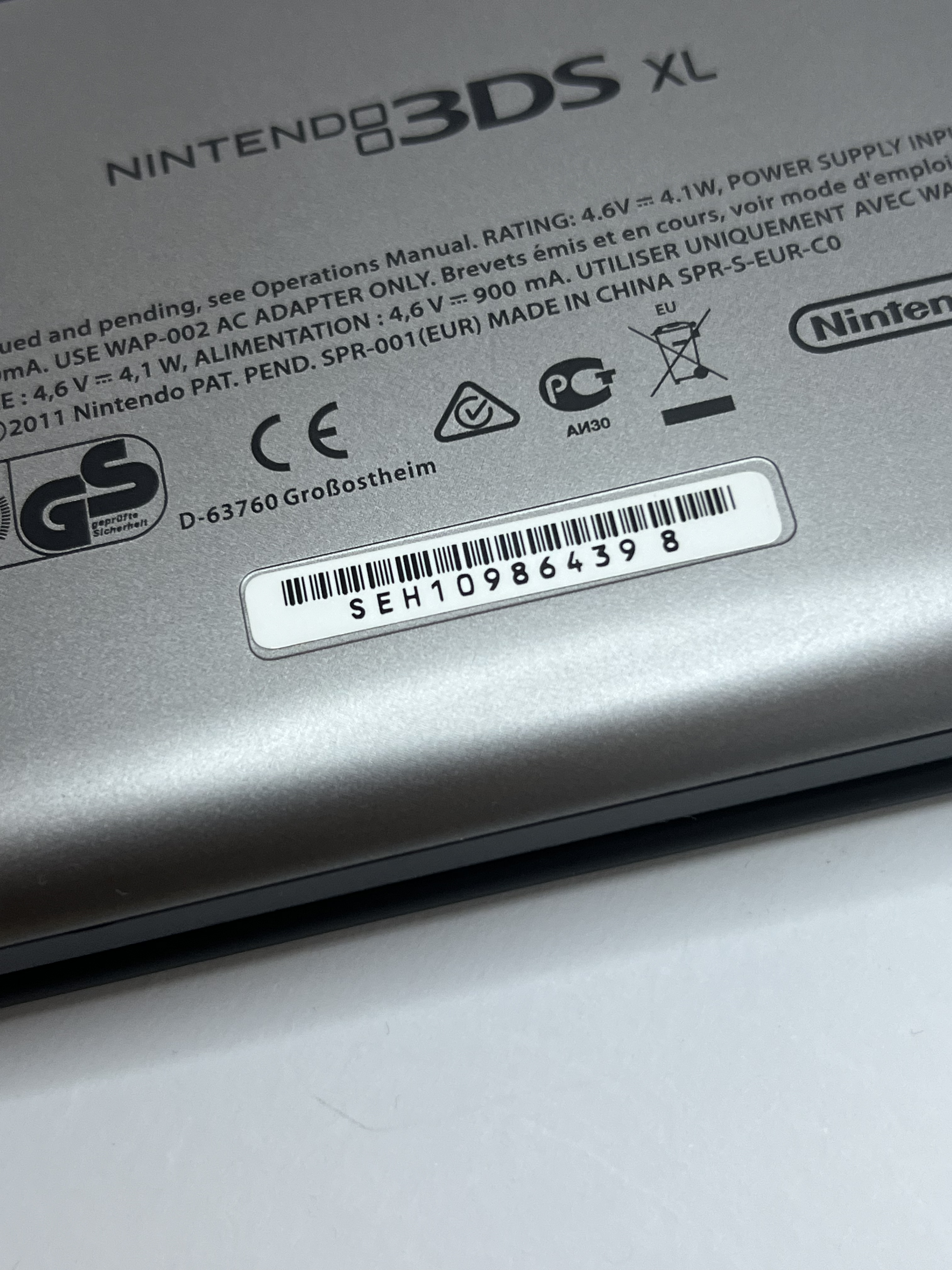 Nintendo 3DS XL Konsole silber mit 128GB, Pokemon Bank, Poke Mover & vielen Extras