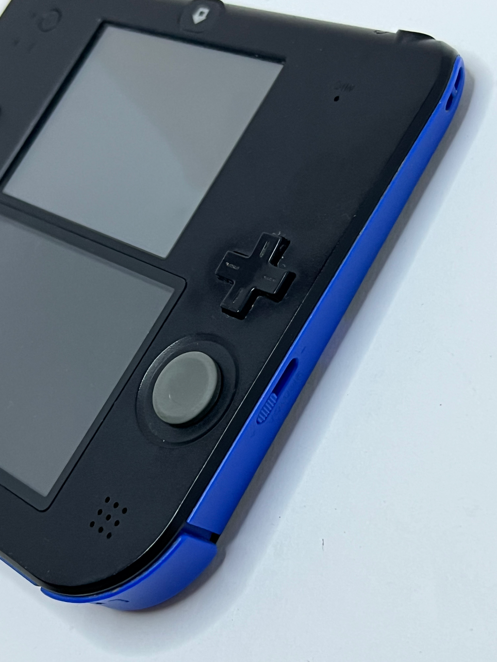 Nintendo 2DS Konsole schwarz blau mit 128GB, Pokemon Bank, Poke Mover & vielen Extras