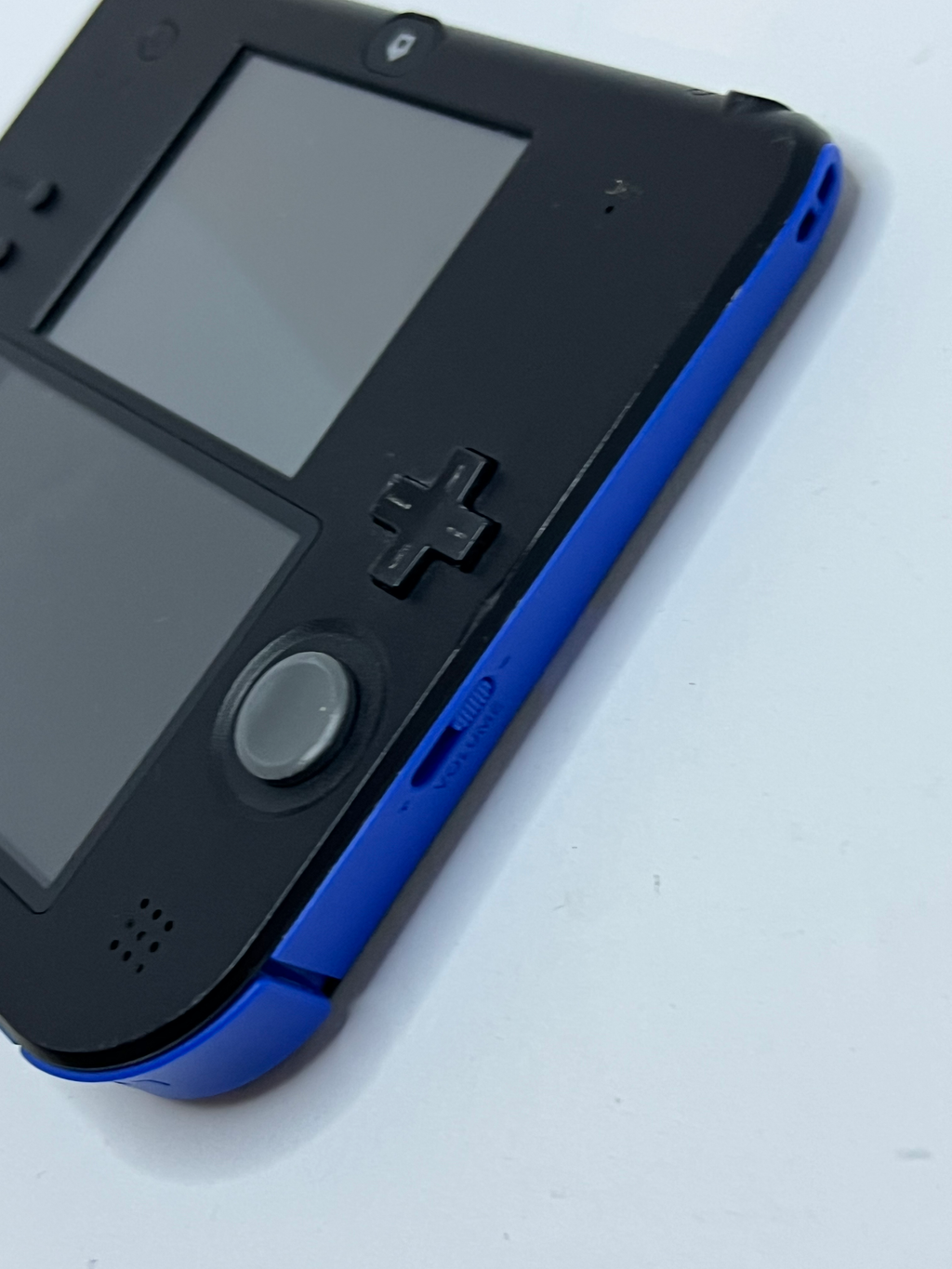 Nintendo 2DS Konsole schwarz blau mit 128GB, Pokemon Bank, Poke Mover & vielen Extras