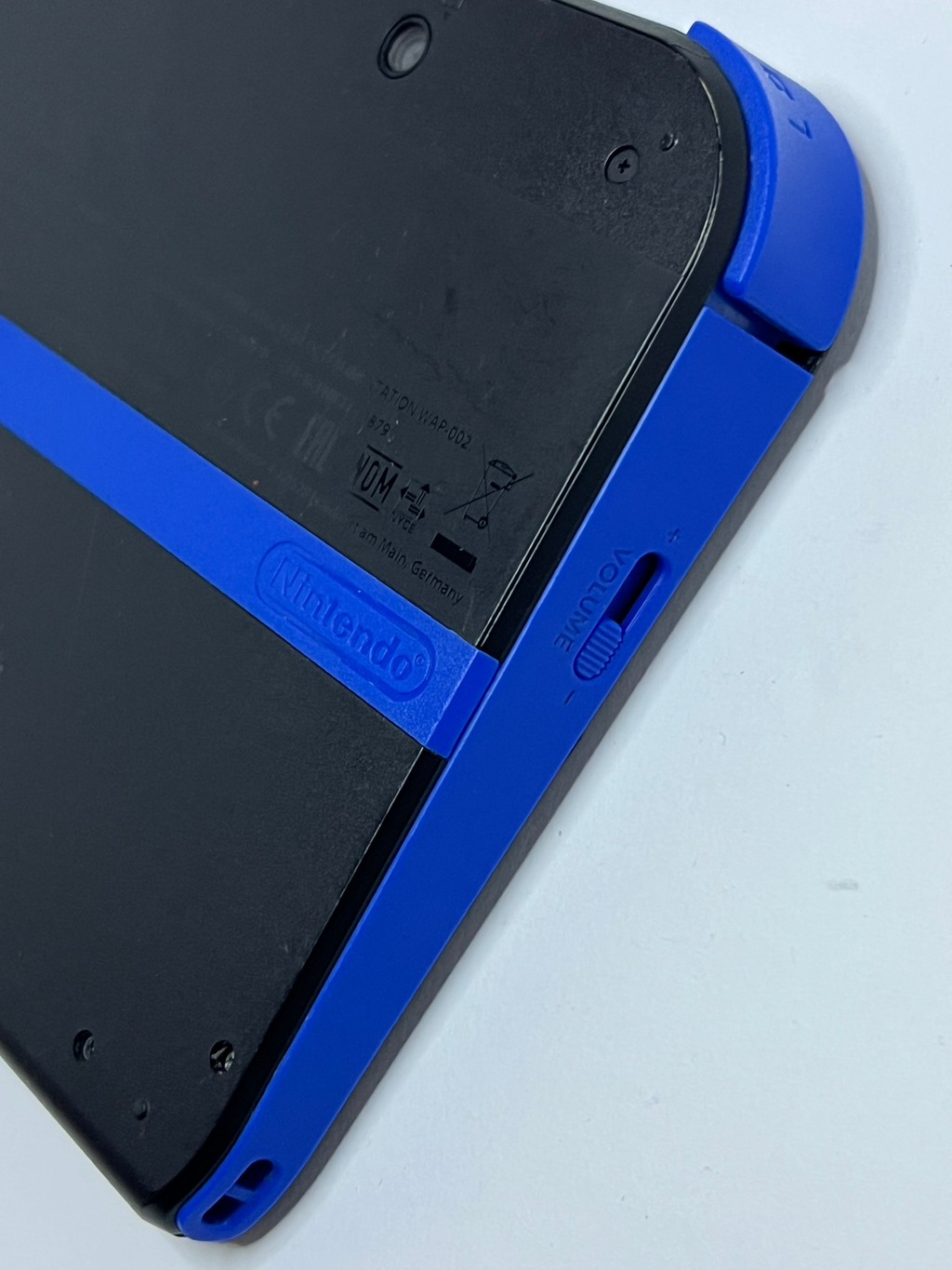 Nintendo 2DS Konsole schwarz blau mit 128GB, Pokemon Bank, Poke Mover & vielen Extras