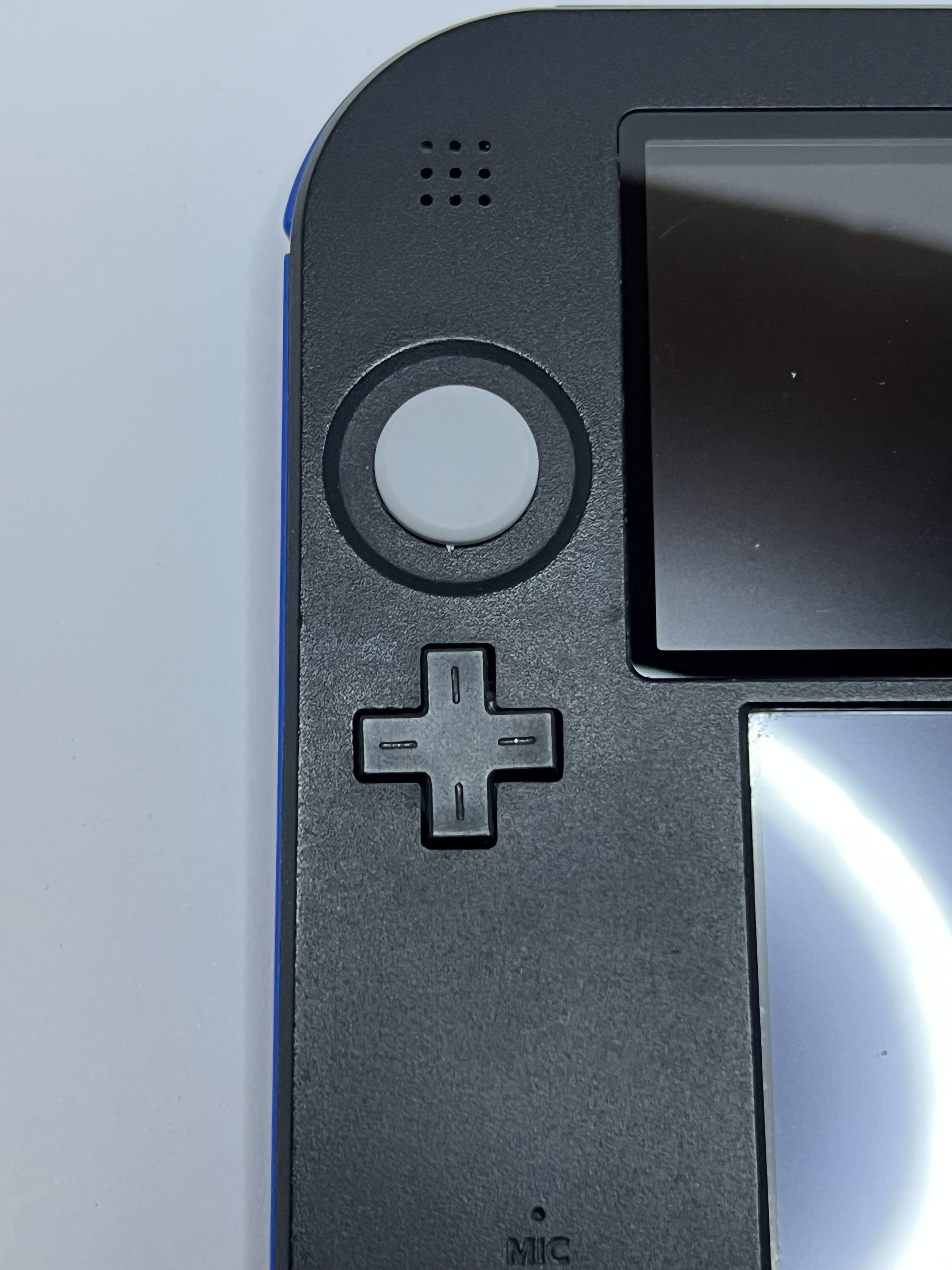 Nintendo 2DS Konsole schwarz blau mit 128GB, Pokemon Bank, Poke Mover & vielen Extras