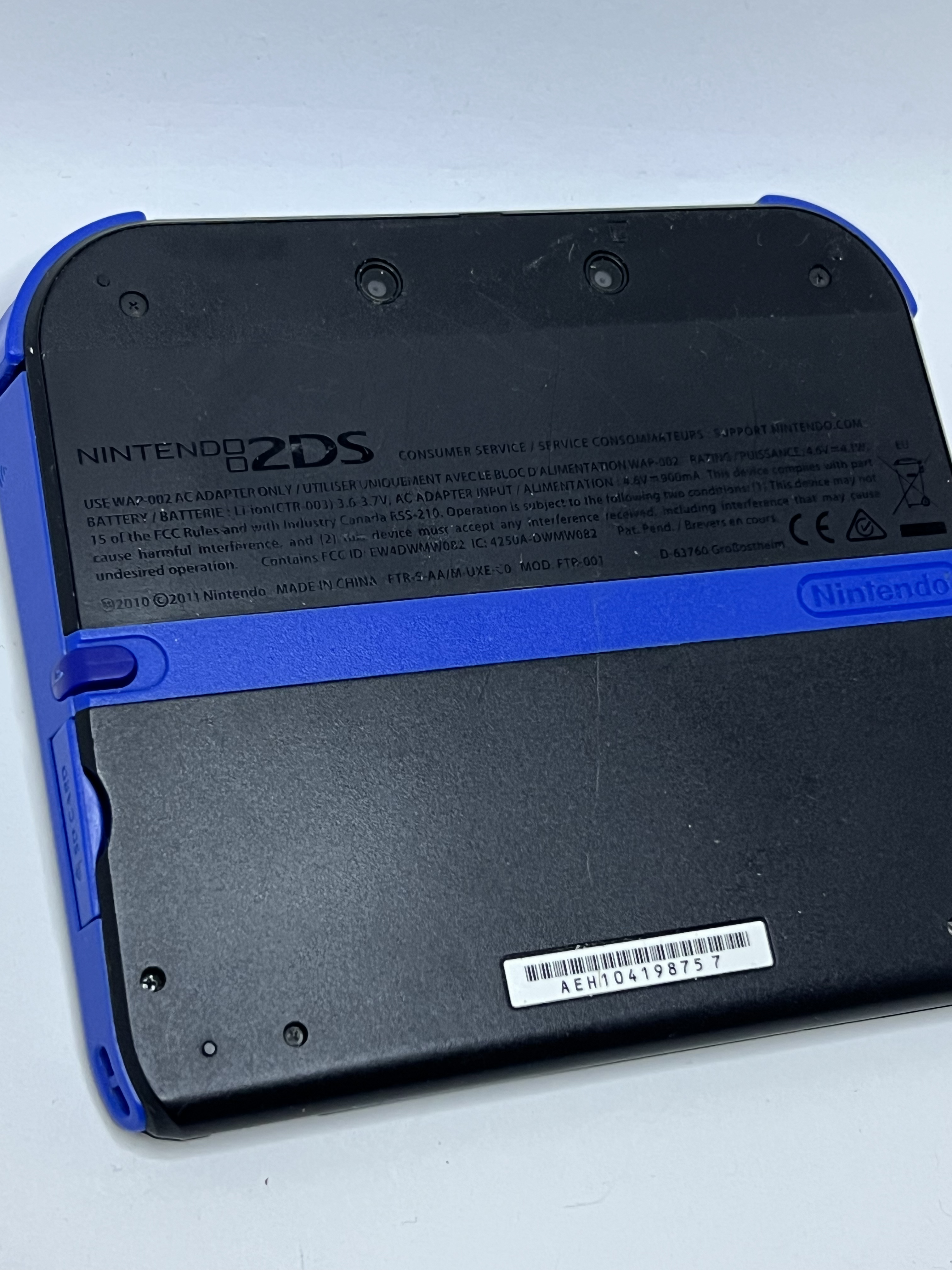 Nintendo 2DS Konsole schwarz blau mit 128GB, Pokemon Bank, Poke Mover & vielen Extras
