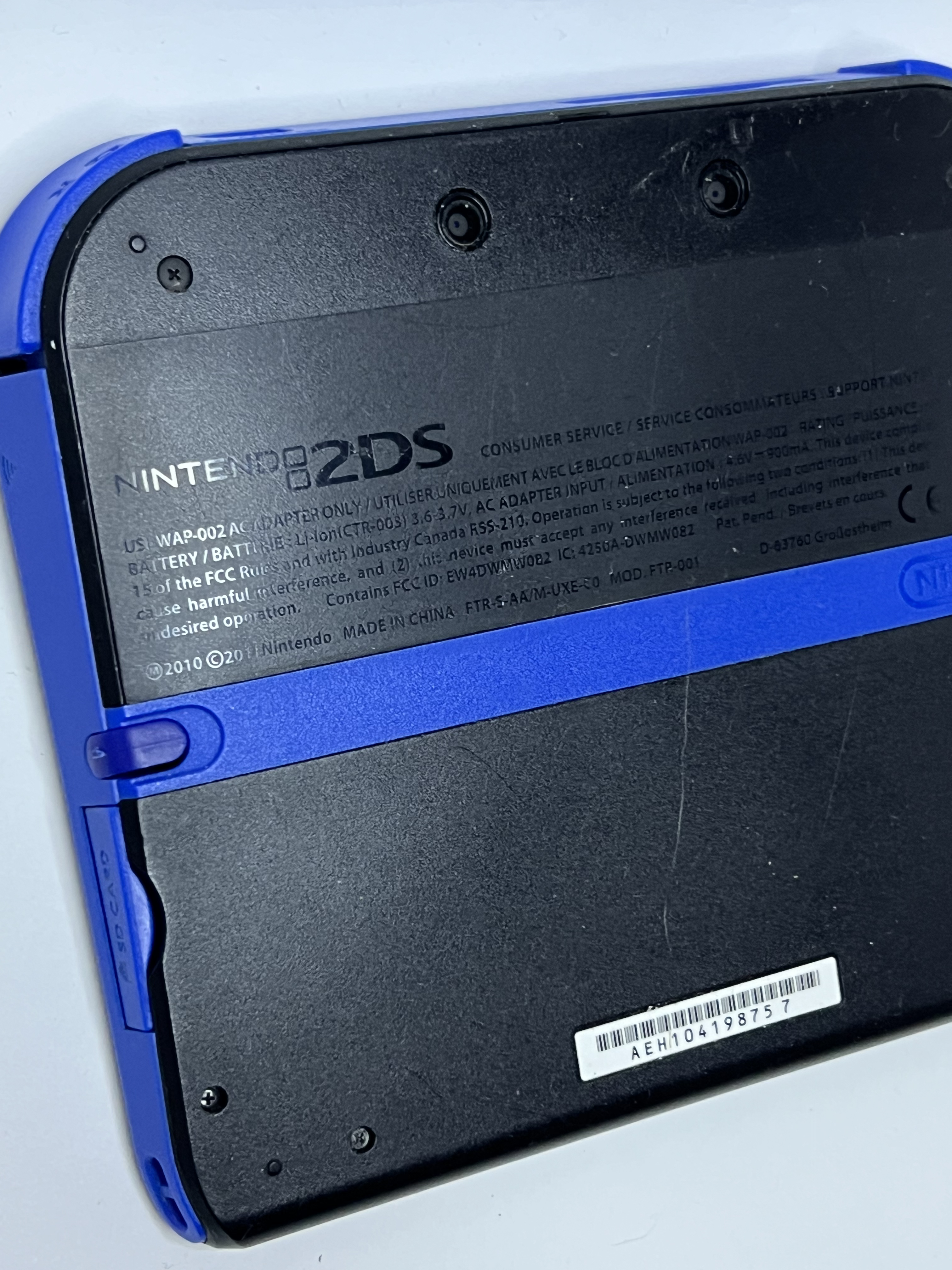 Nintendo 2DS Konsole schwarz blau mit 128GB, Pokemon Bank, Poke Mover & vielen Extras