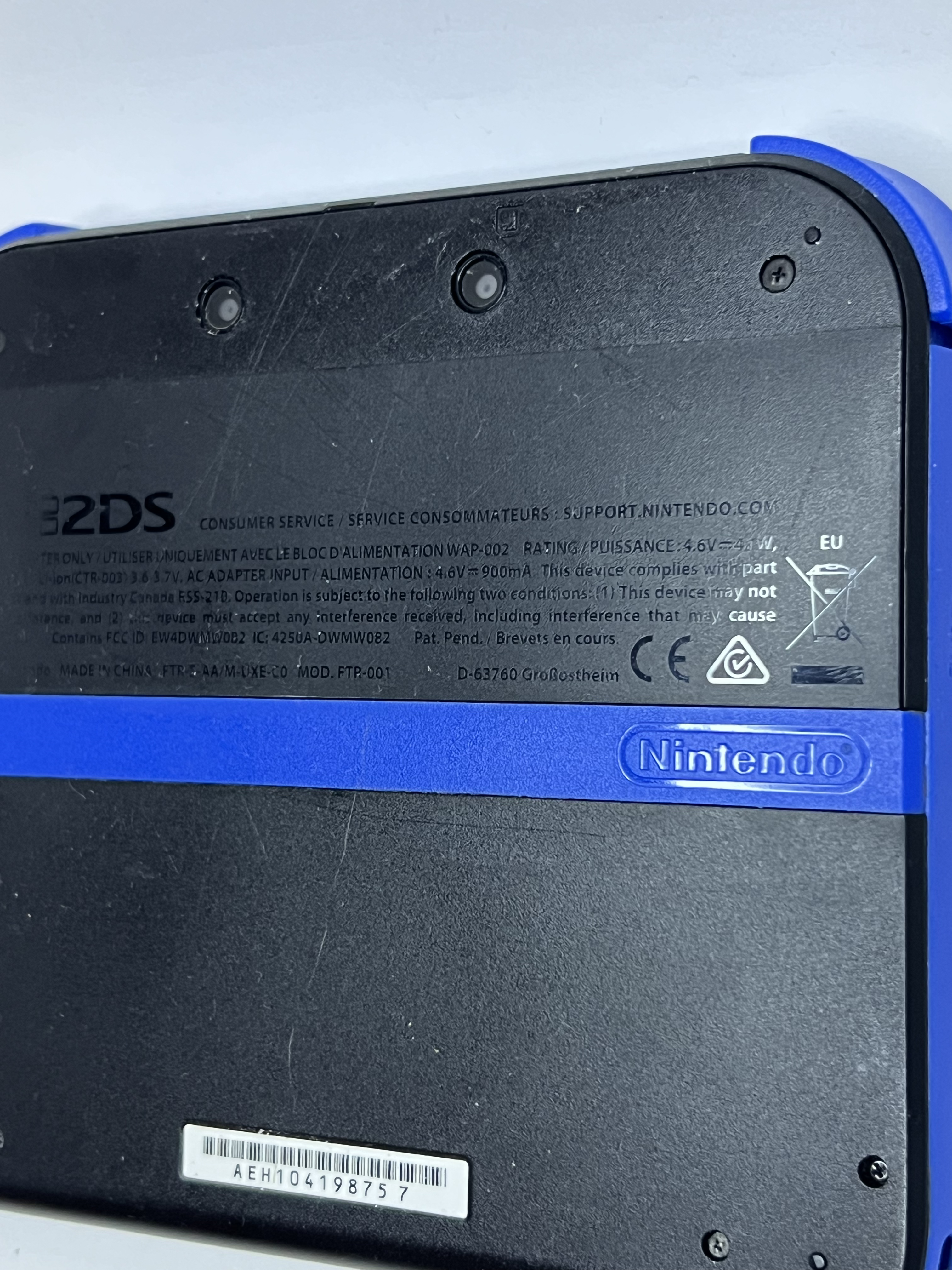 Nintendo 2DS Konsole schwarz blau mit 128GB, Pokemon Bank, Poke Mover & vielen Extras