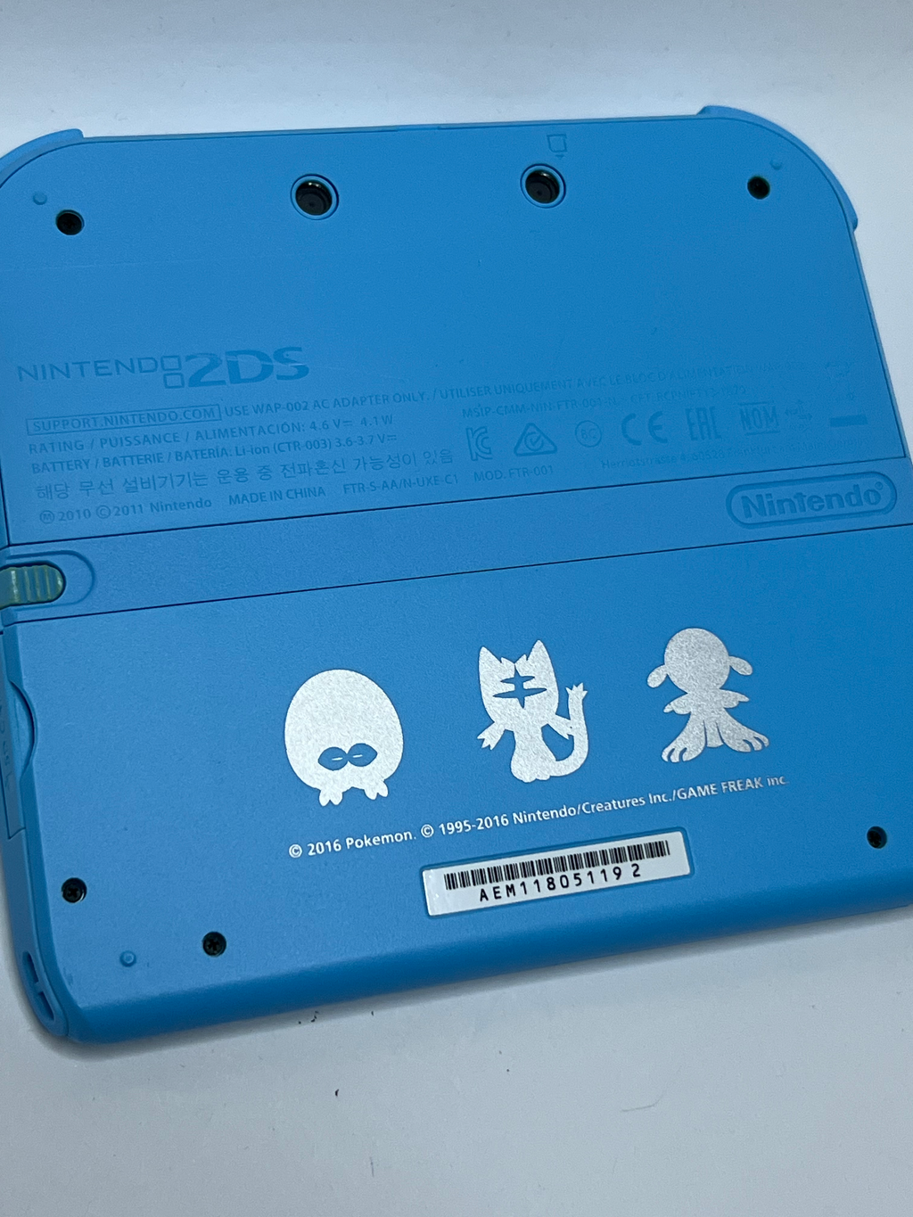 Nintendo 2DS Konsole Pokemon Sonne & Mond Edition mit 128GB, Pokemon Bank, Poke Mover & vielen Extras