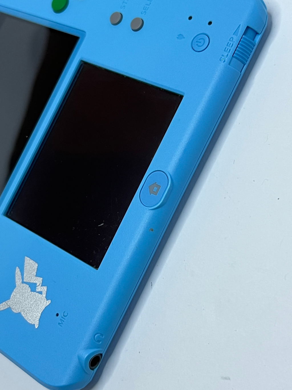 Nintendo 2DS Konsole Pokemon Sonne & Mond Edition mit 128GB, Pokemon Bank, Poke Mover & vielen Extras