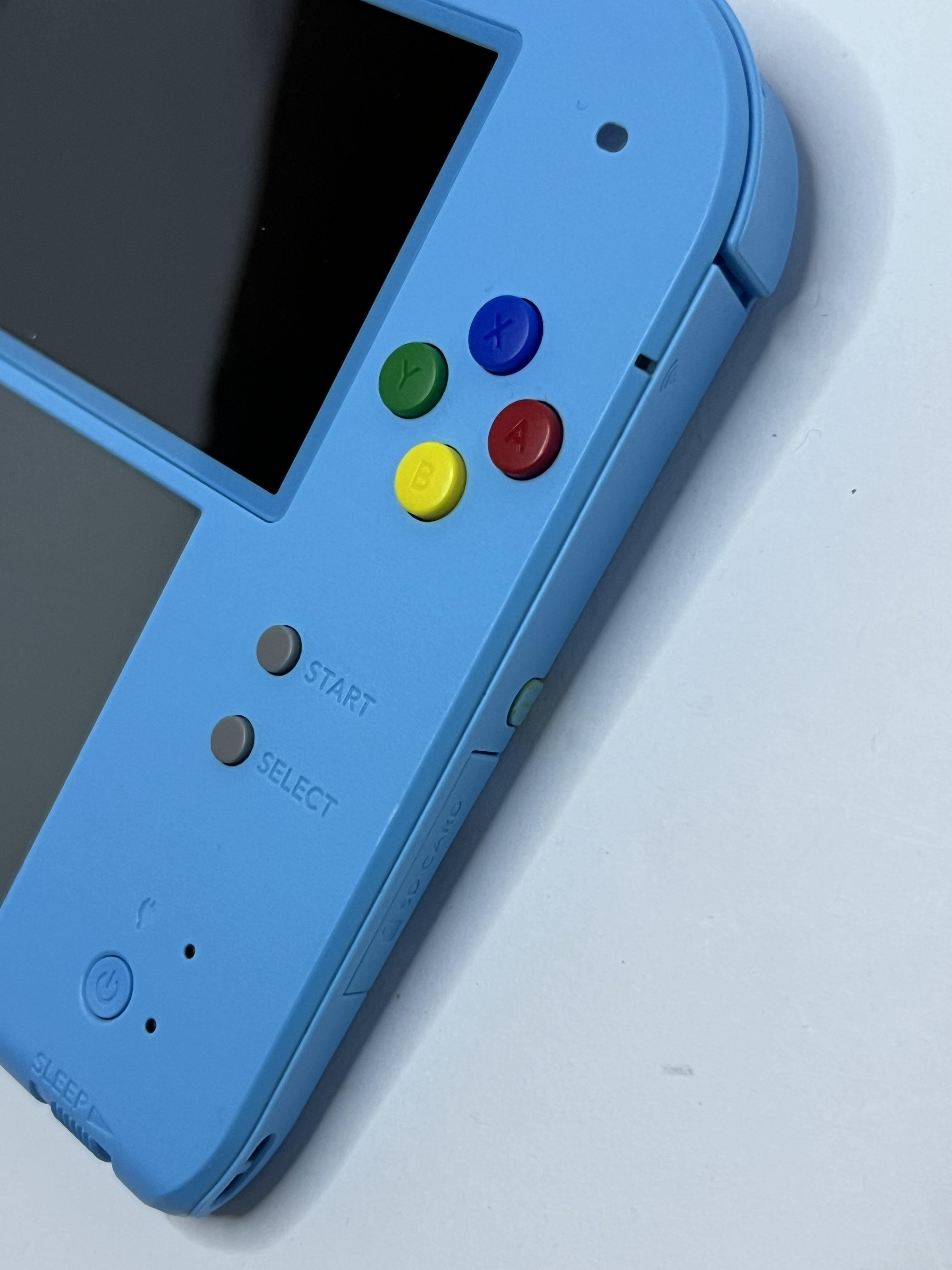 Nintendo 2DS Konsole Pokemon Sonne & Mond Edition mit 128GB, Pokemon Bank, Poke Mover & vielen Extras