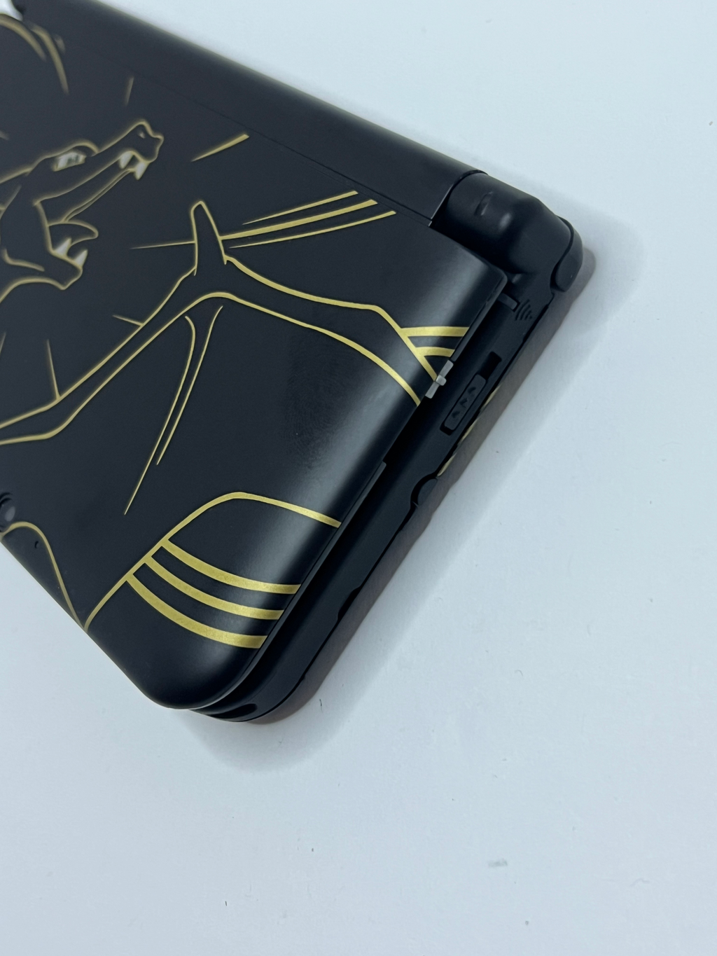 Nintendo 3DS XL Konsole Glurak Edition mit 128GB, Pokemon Bank, Poke Mover & vielen Extras