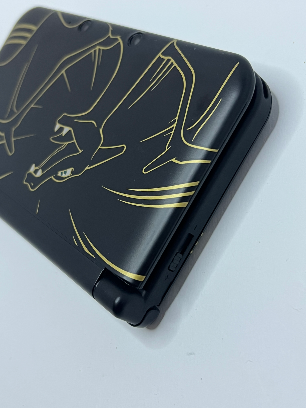 Nintendo 3DS XL Konsole Glurak Edition mit 128GB, Pokemon Bank, Poke Mover & vielen Extras