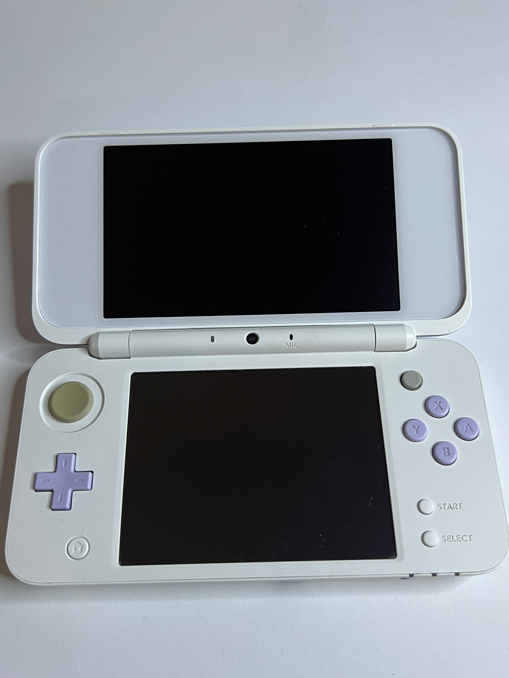 New Nintendo 2DS XL Konsole violett lavendel lila mit 128GB, Pokemon Bank, Poke Mover & vielen Extras