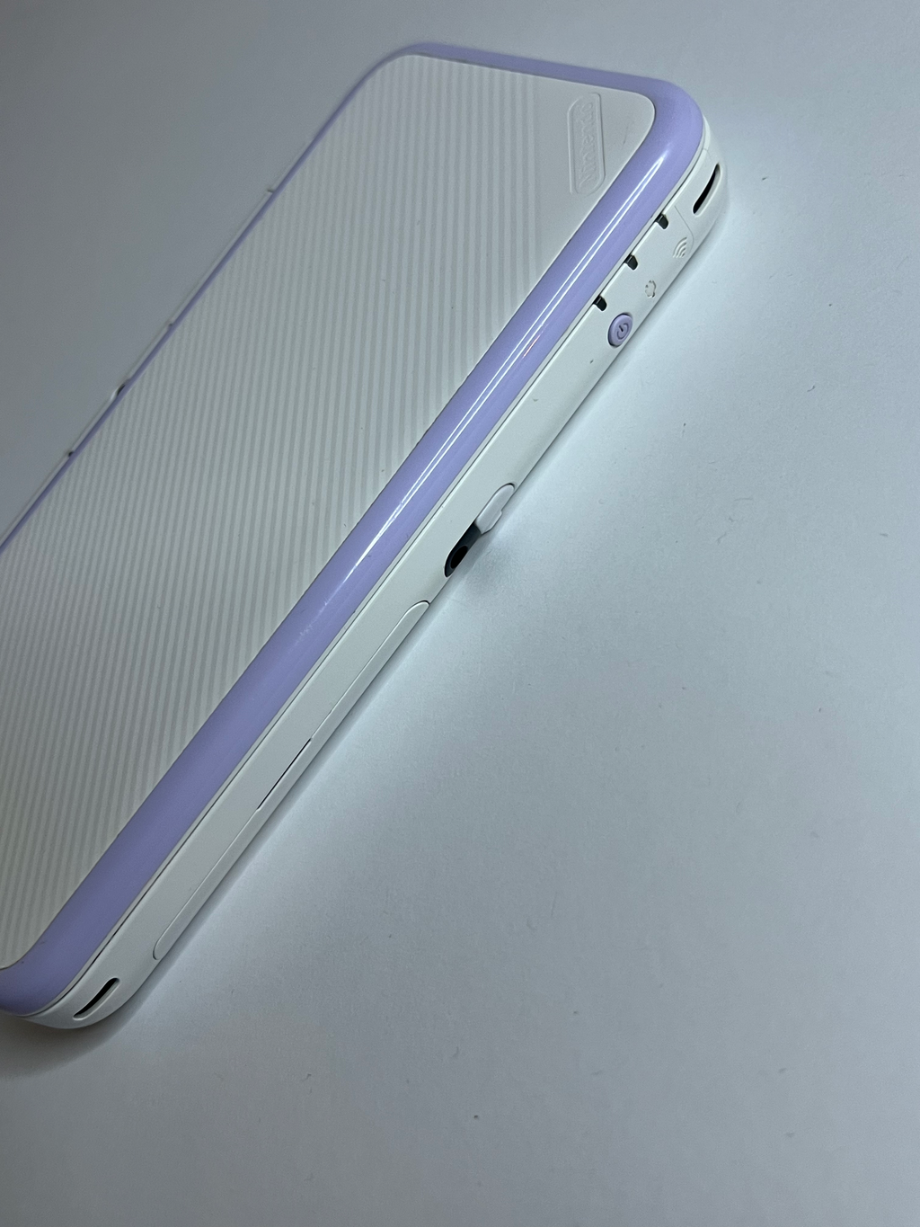 New Nintendo 2DS XL Konsole violett lavendel lila mit 128GB, Pokemon Bank, Poke Mover & vielen Extras