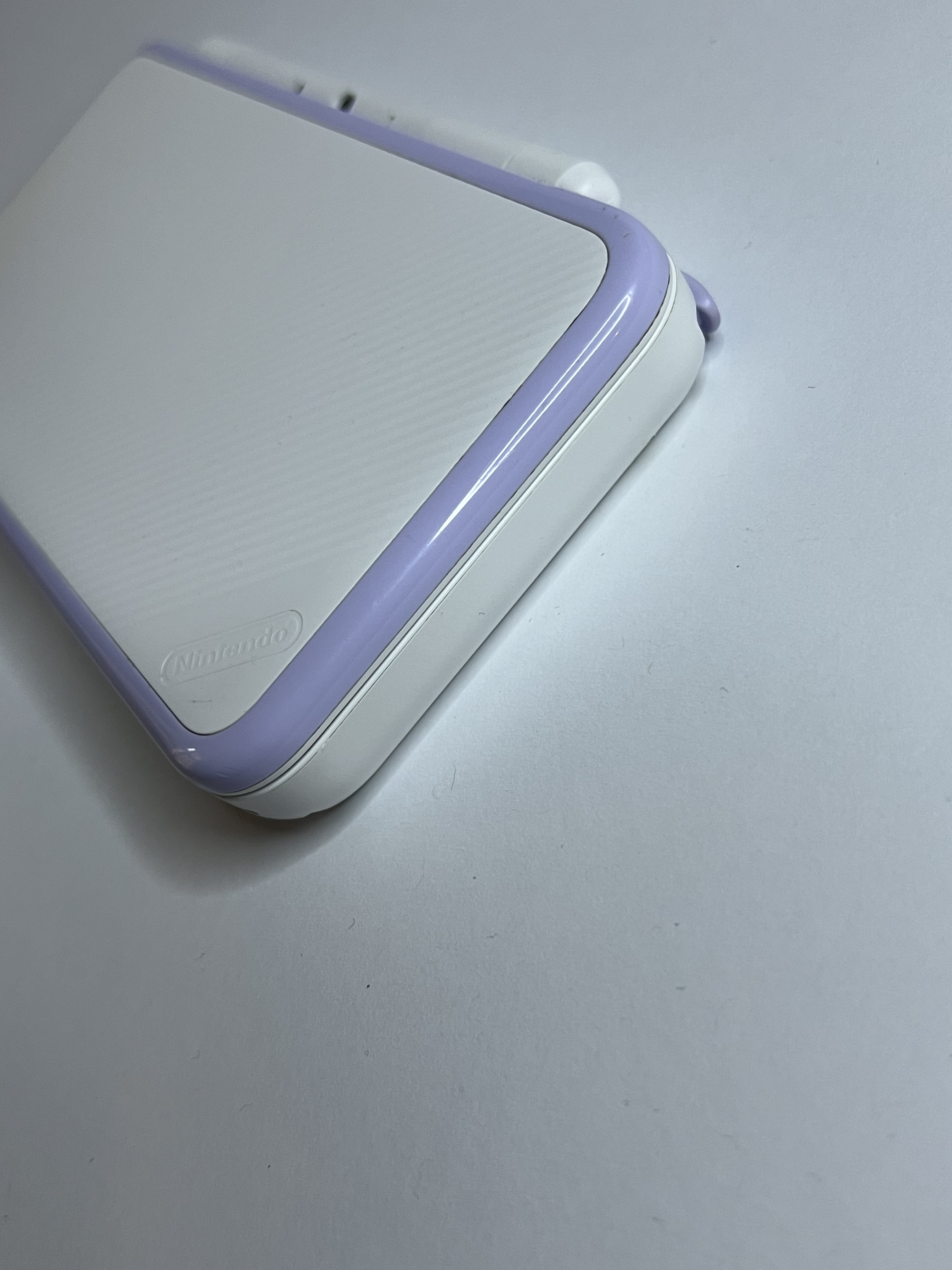 New Nintendo 2DS XL Konsole violett lavendel lila mit 128GB, Pokemon Bank, Poke Mover & vielen Extras