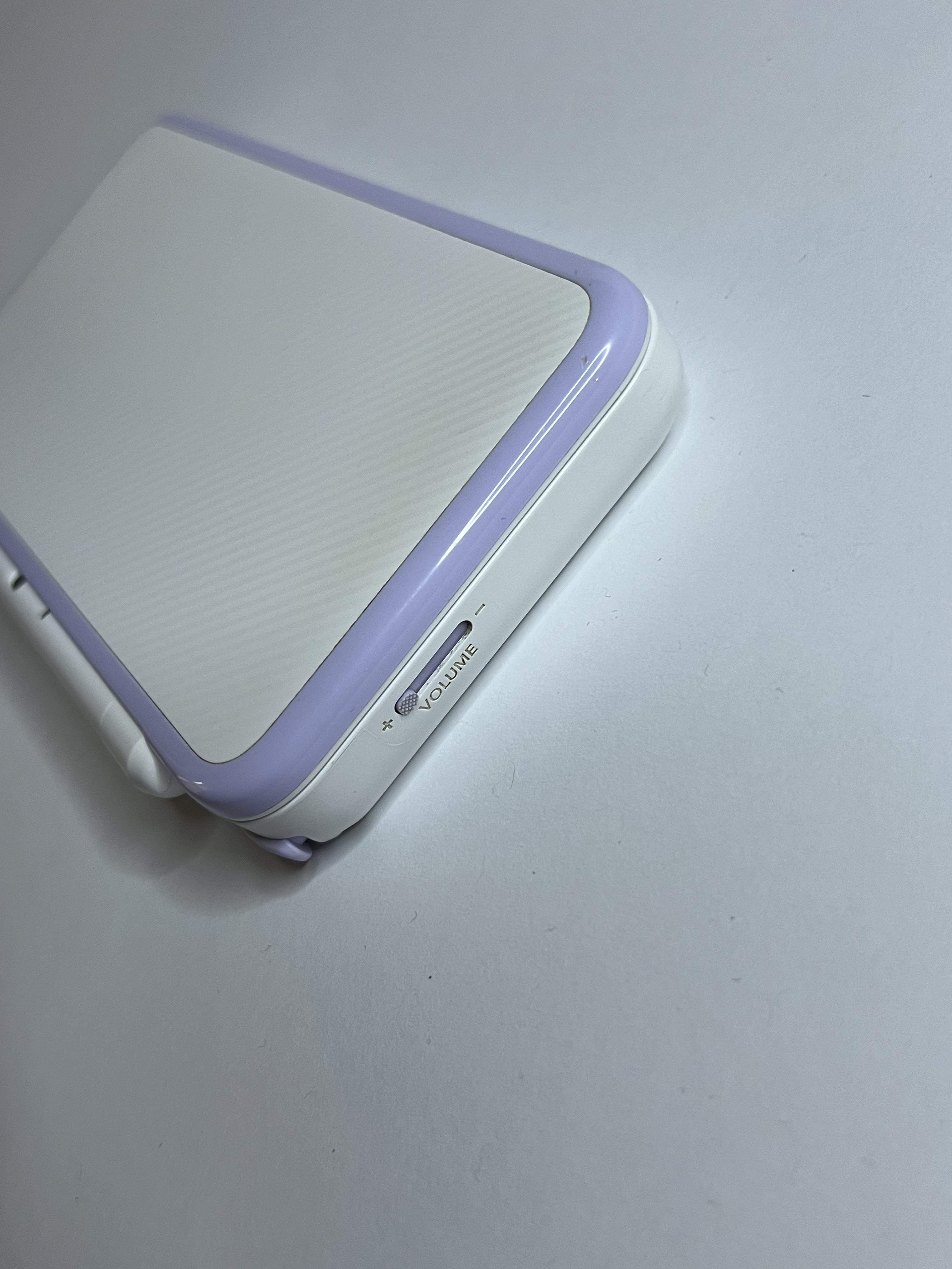 New Nintendo 2DS XL Konsole violett lavendel lila mit 128GB, Pokemon Bank, Poke Mover & vielen Extras