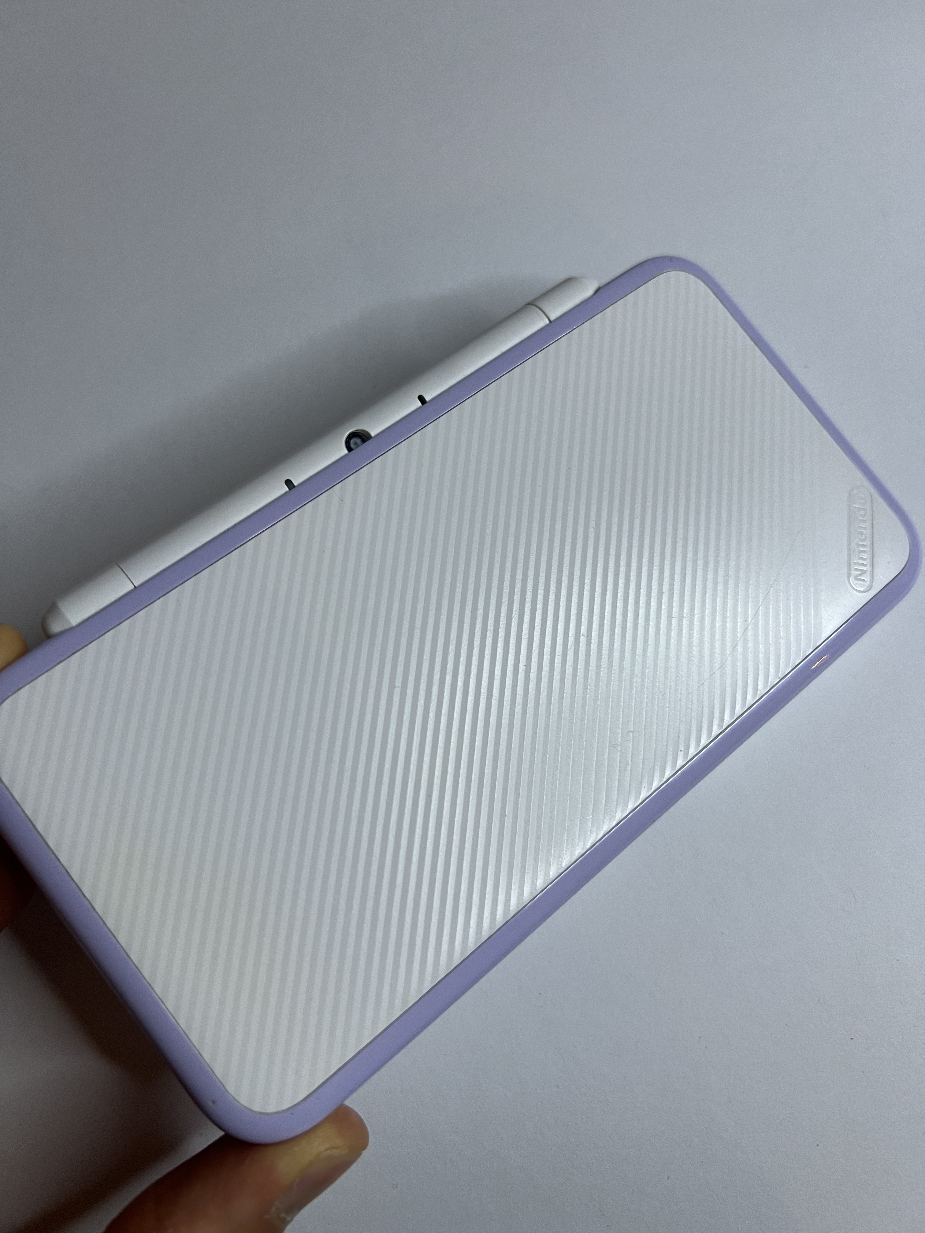 New Nintendo 2DS XL Konsole violett lavendel lila mit 128GB, Pokemon Bank, Poke Mover & vielen Extras