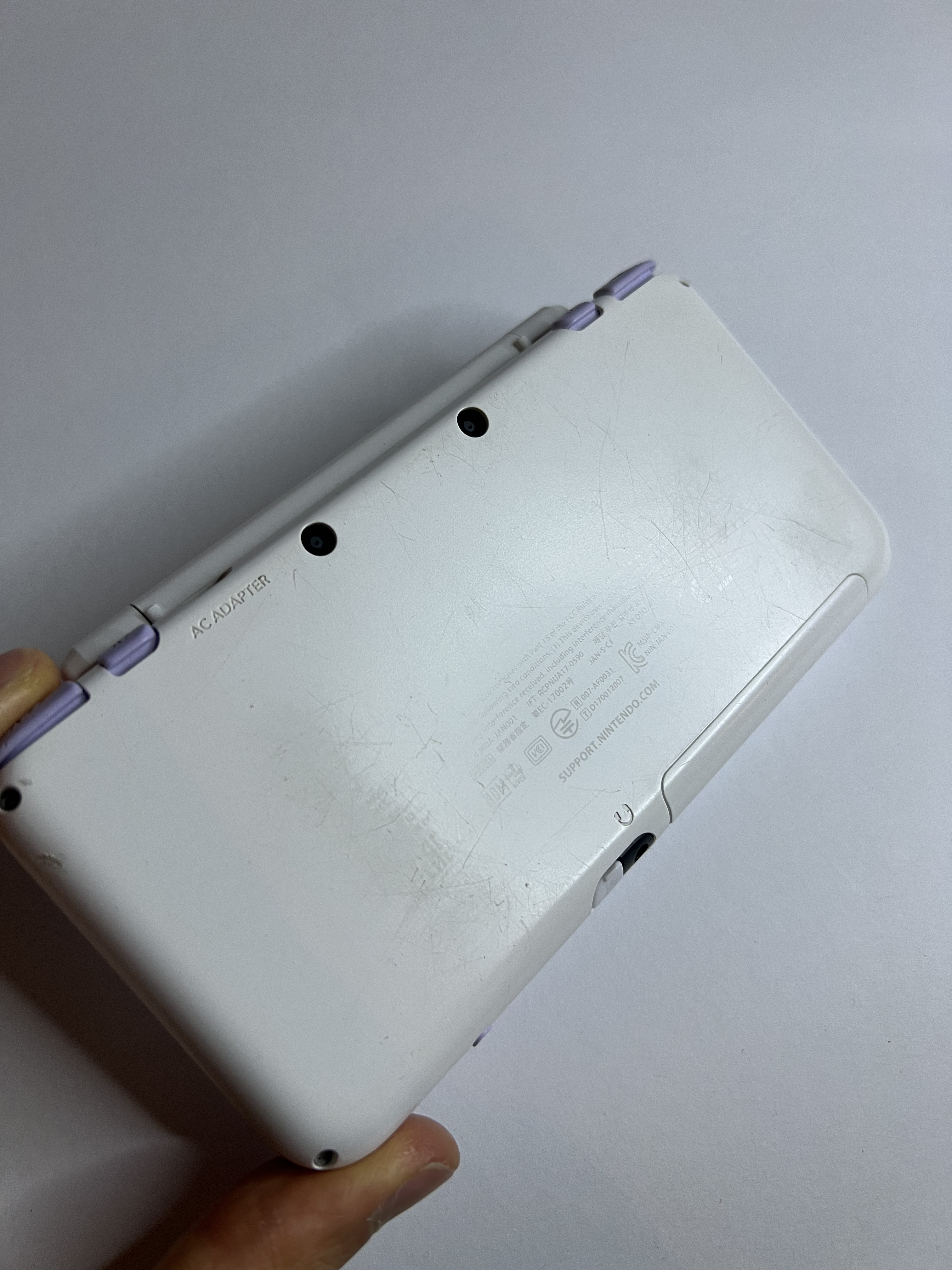 New Nintendo 2DS XL Konsole violett lavendel lila mit 128GB, Pokemon Bank, Poke Mover & vielen Extras