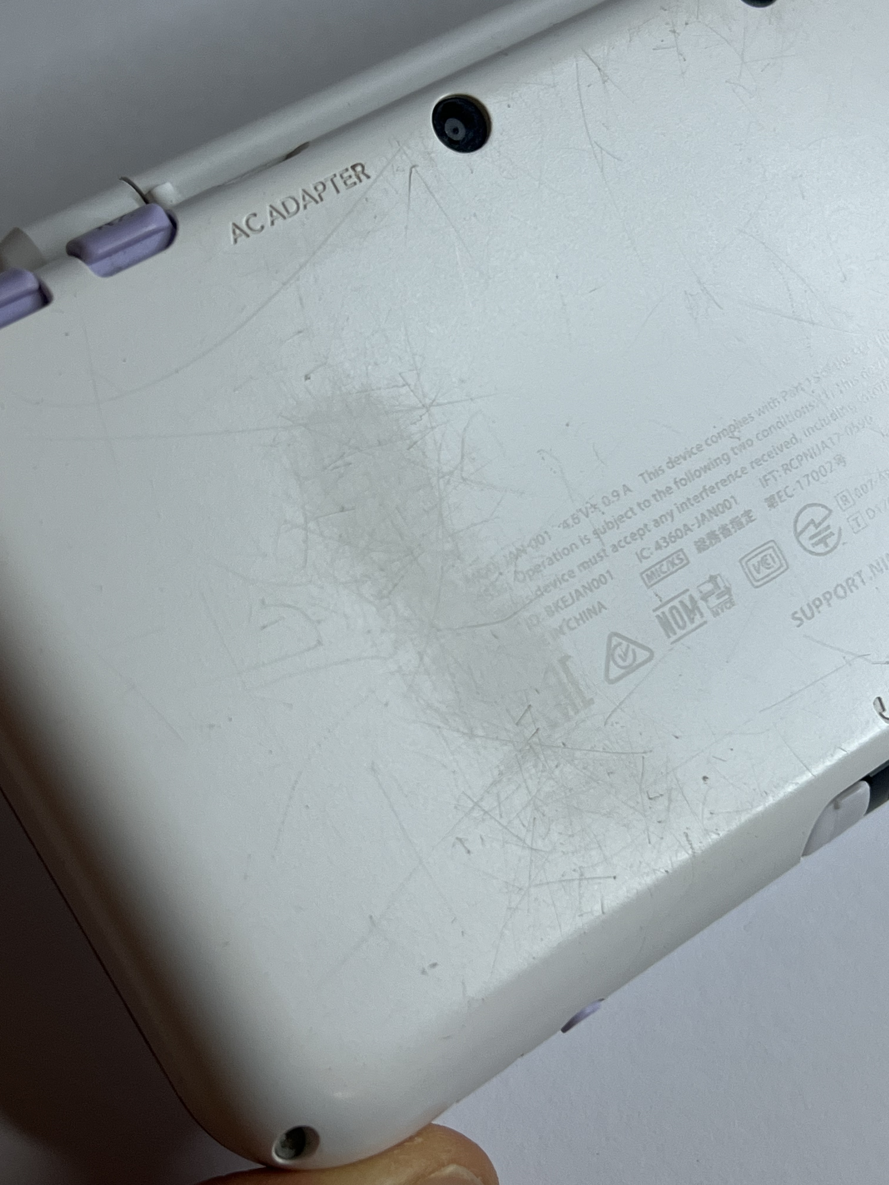 New Nintendo 2DS XL Konsole violett lavendel lila mit 128GB, Pokemon Bank, Poke Mover & vielen Extras