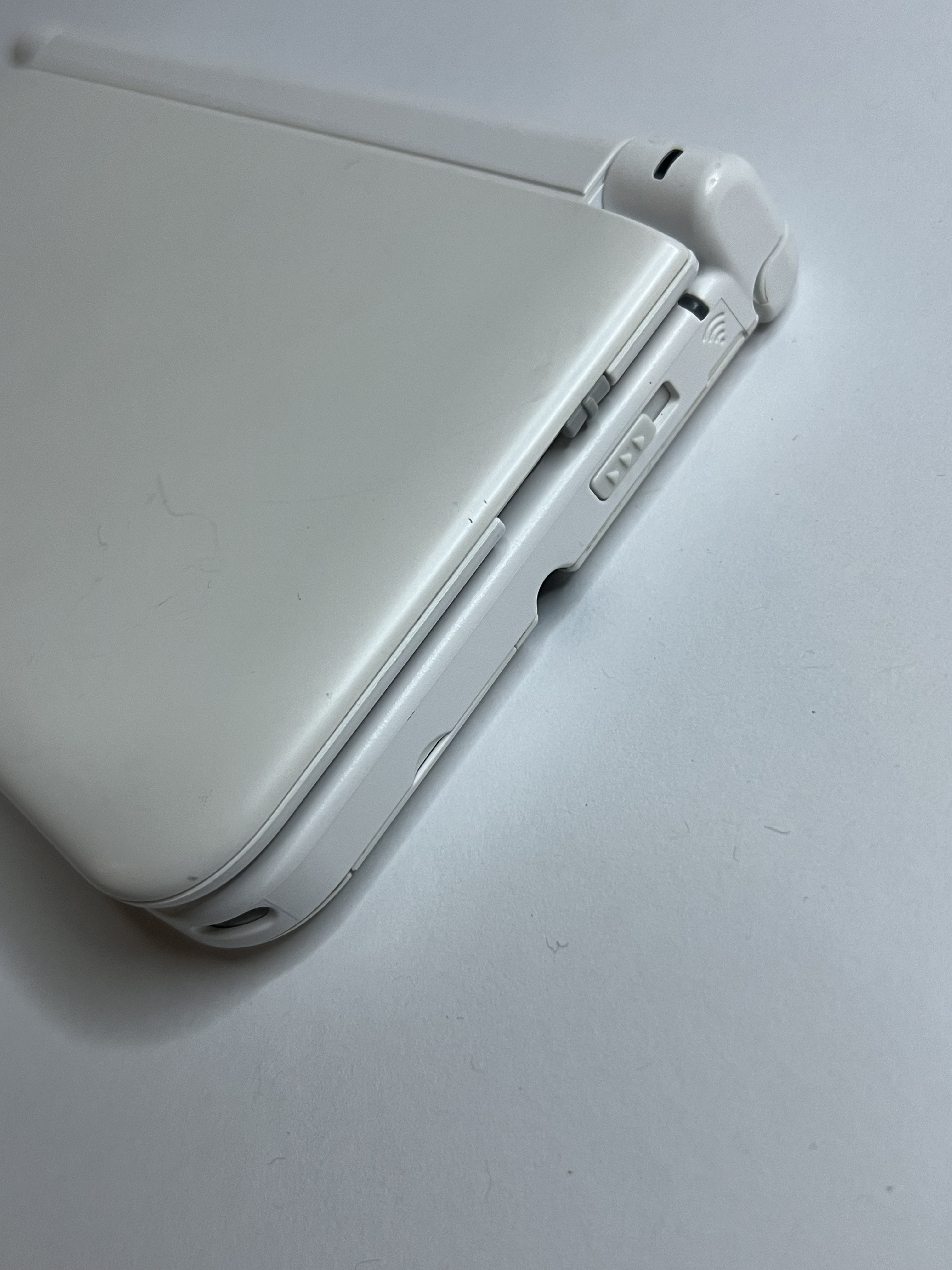 Nintendo 3DS XL Konsole in weiss mit 128GB, Pokemon Bank, Poke Mover & vielen Extras