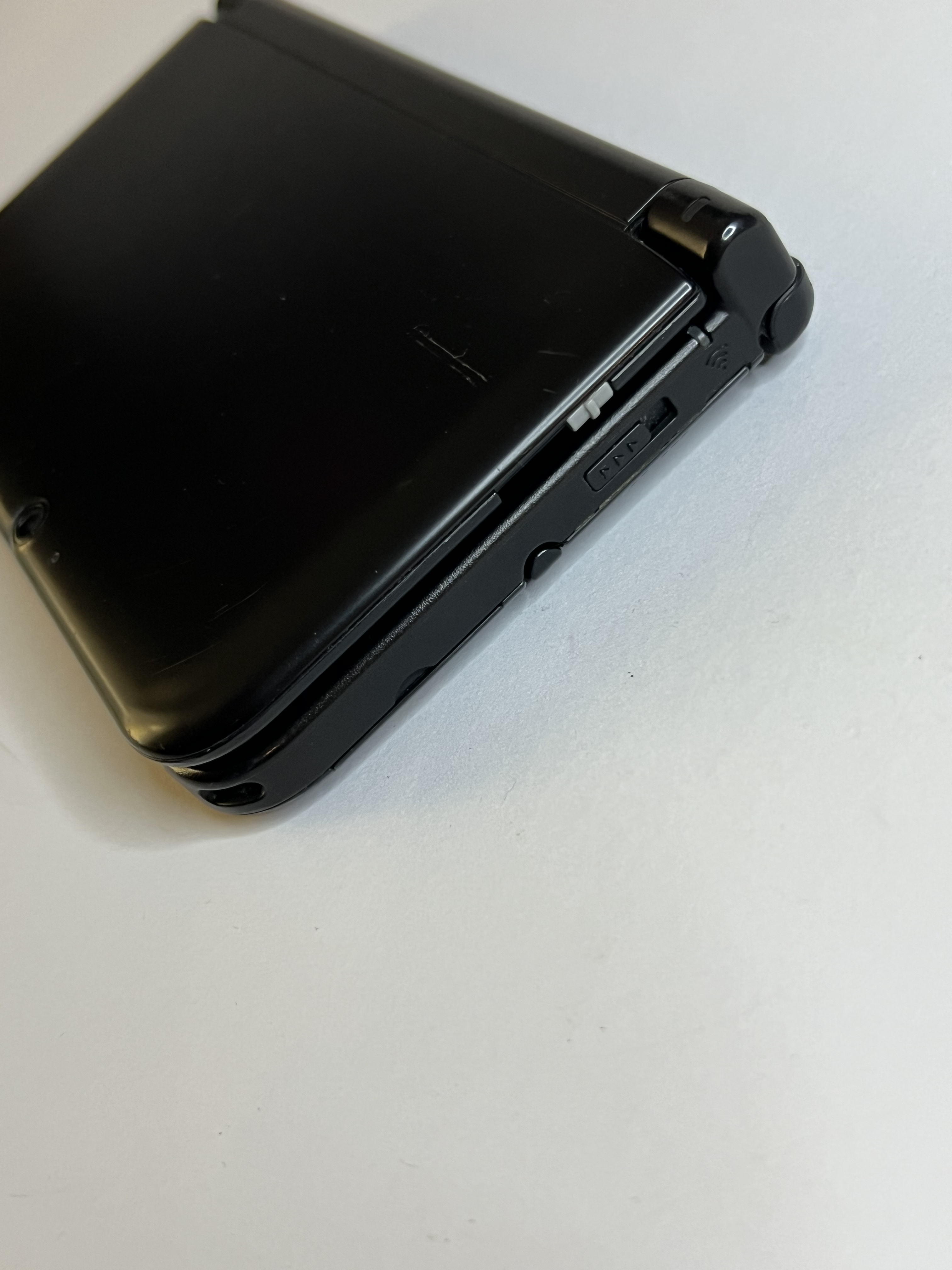 Nintendo 3DS XL Konsole in schwarz mit 128GB, Pokemon Bank, Poke Mover & vielen Extras