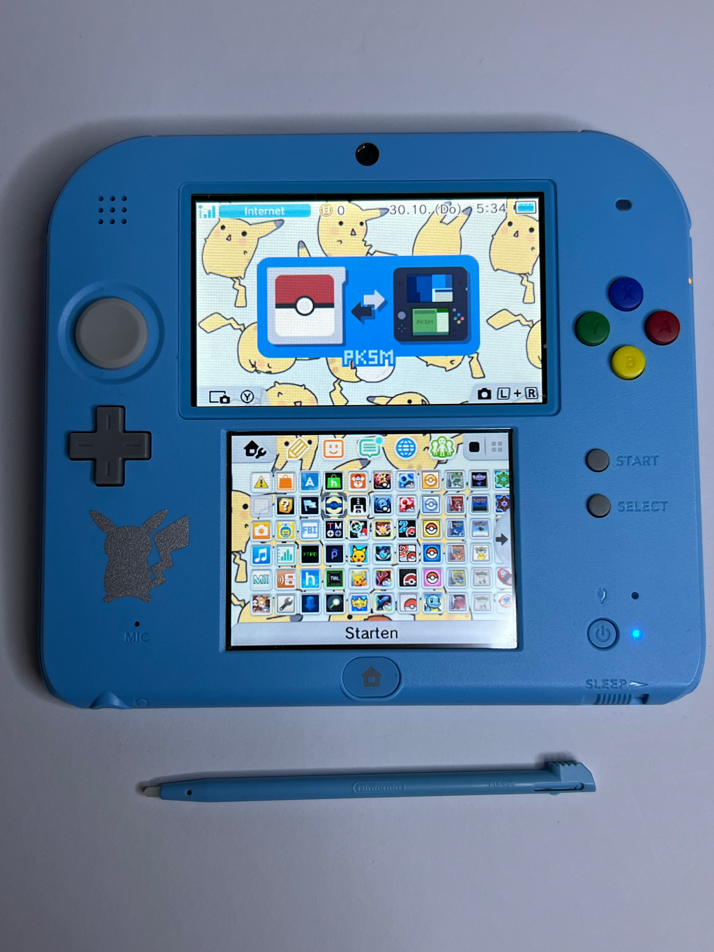 Nintendo 2DS Konsole Pokemon Mond Edition mit 128GB, Pokemon Bank, Poke Mover & vielen Extras