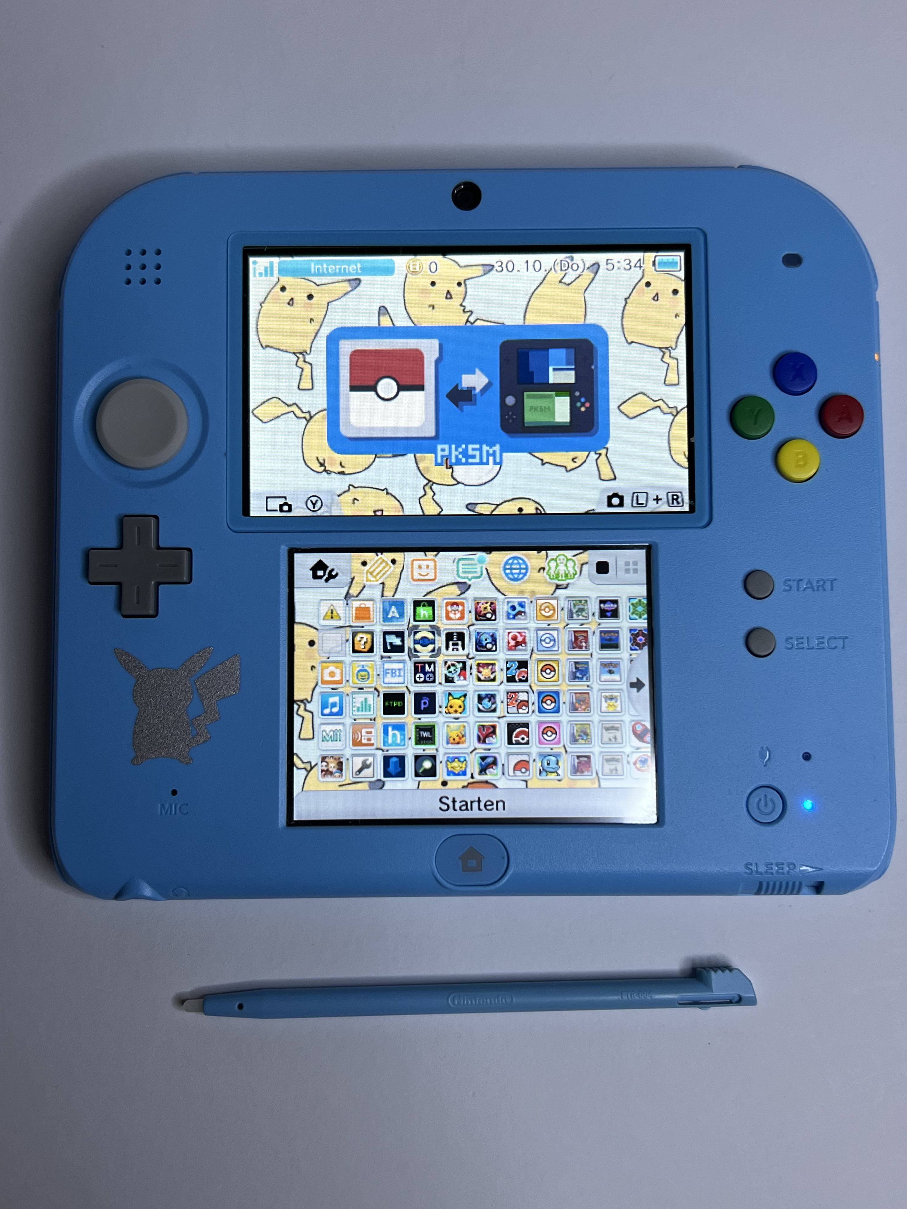 Nintendo 2DS Konsole Pokemon Sonne & Mond Edition mit 128GB, Pokemon Bank, Poke Mover & vielen Extras