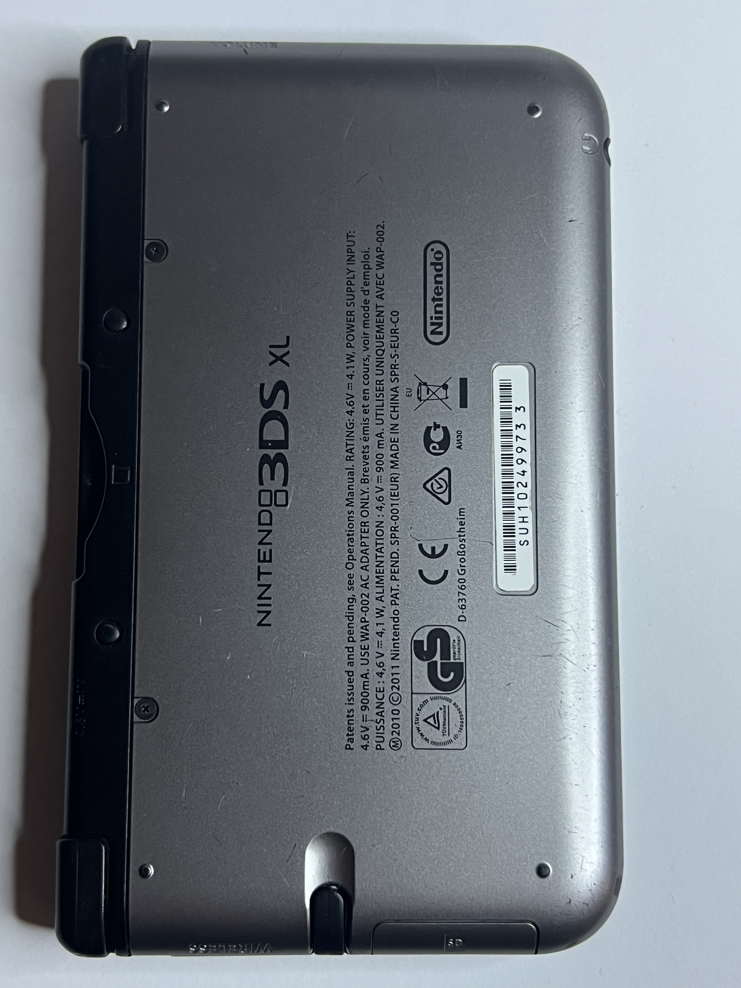 Nintendo 3DS XL Konsole silber in OVP mit 128GB, Pokemon Bank, Poke Mover & vielen Extras