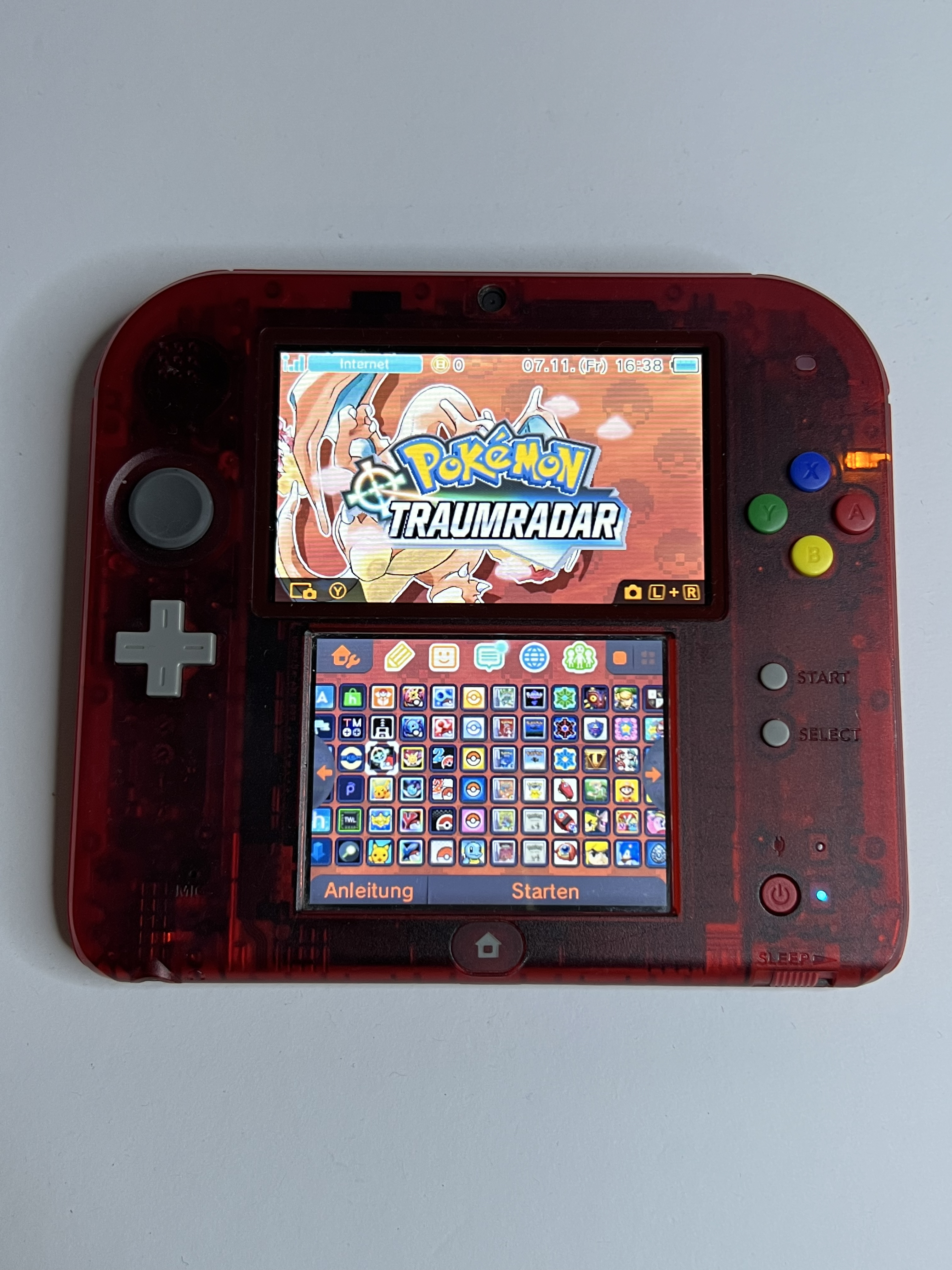 Nintendo 2DS Pokemon Rote Edition mit 128GB, Pokemon Bank, Poke Mover & vielen Extras