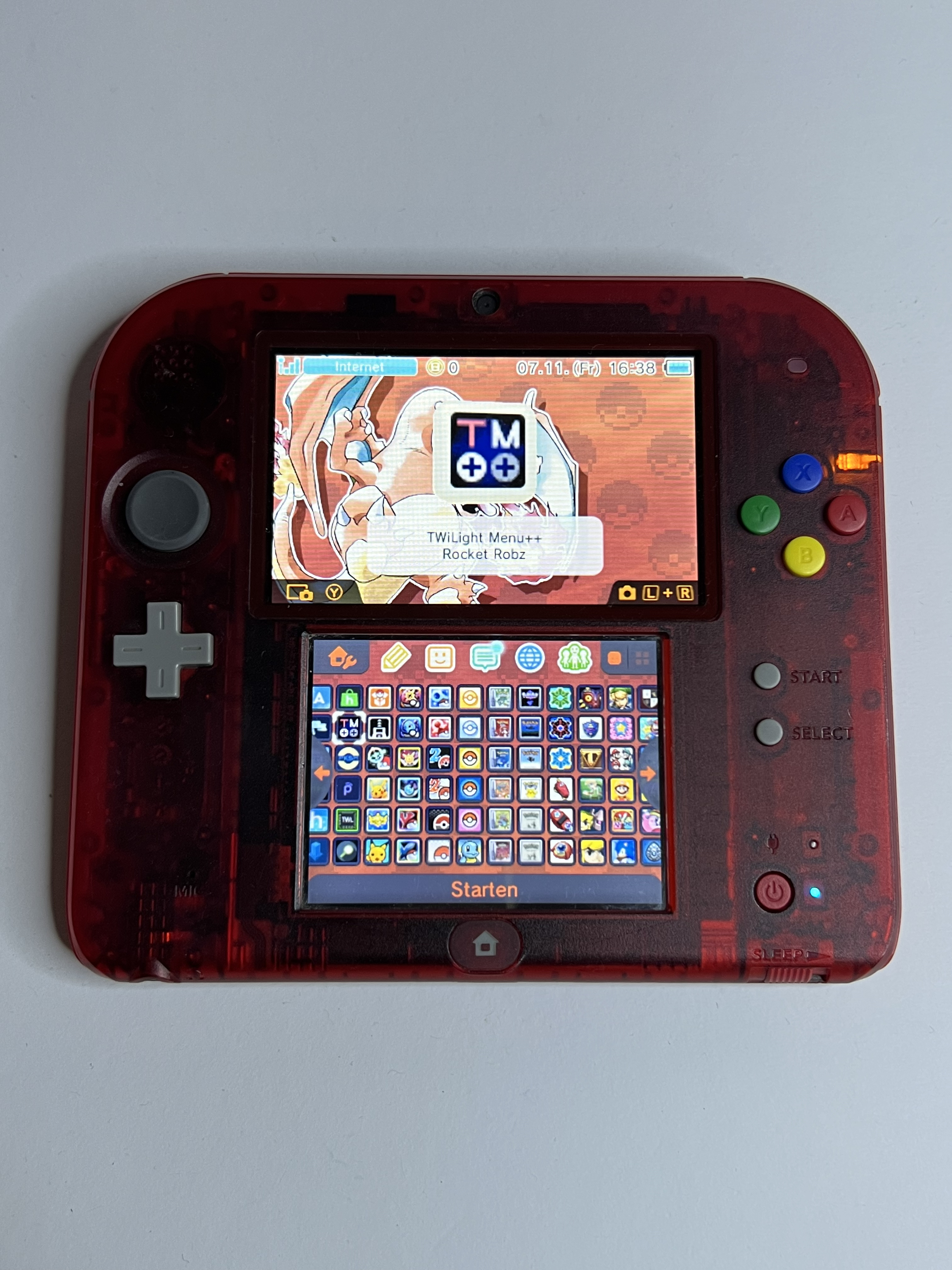 Nintendo 2DS Pokemon Rote Edition mit 128GB, Pokemon Bank, Poke Mover & vielen Extras