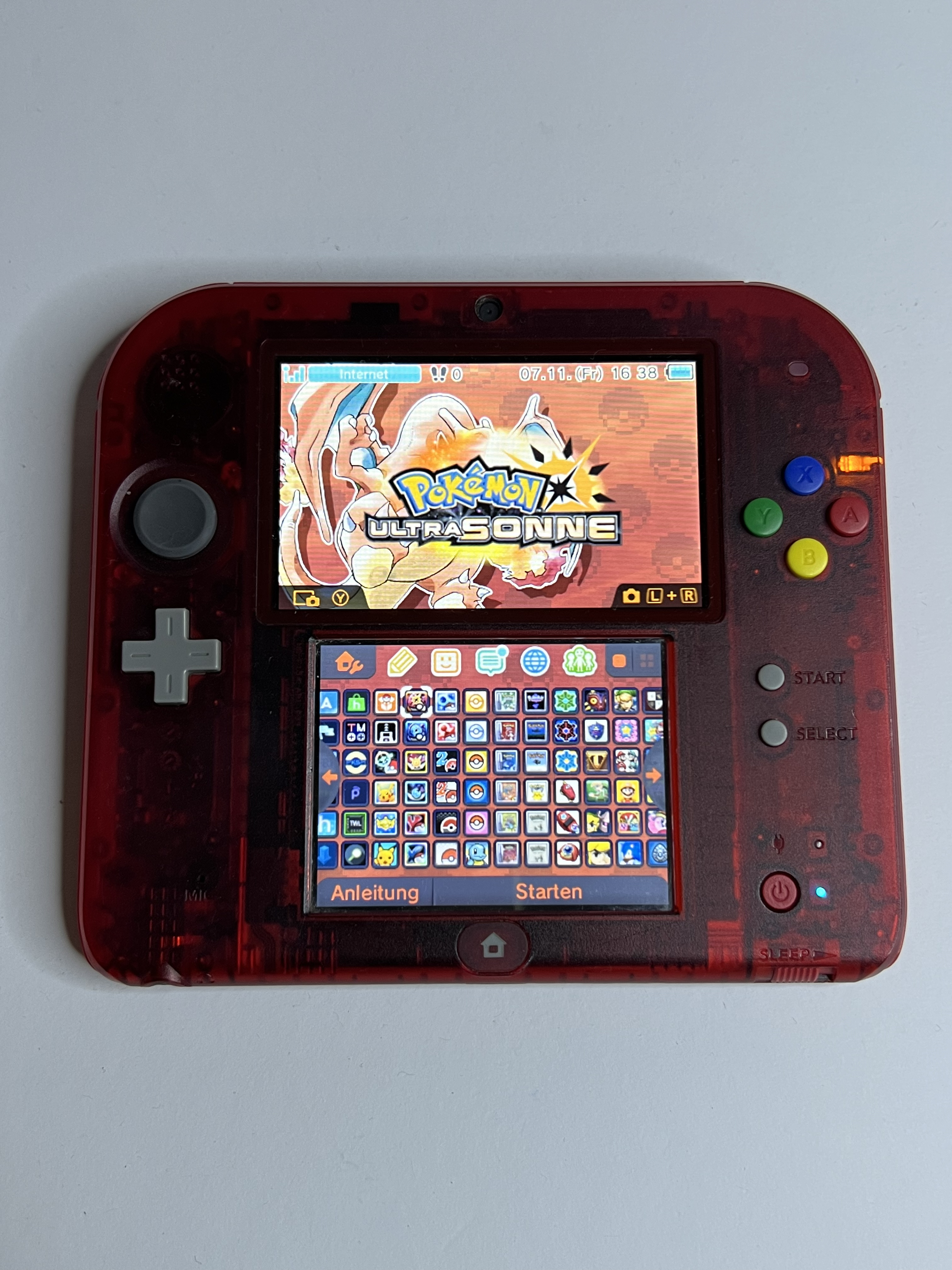 Nintendo 2DS Pokemon Rote Edition mit 128GB, Pokemon Bank, Poke Mover & vielen Extras