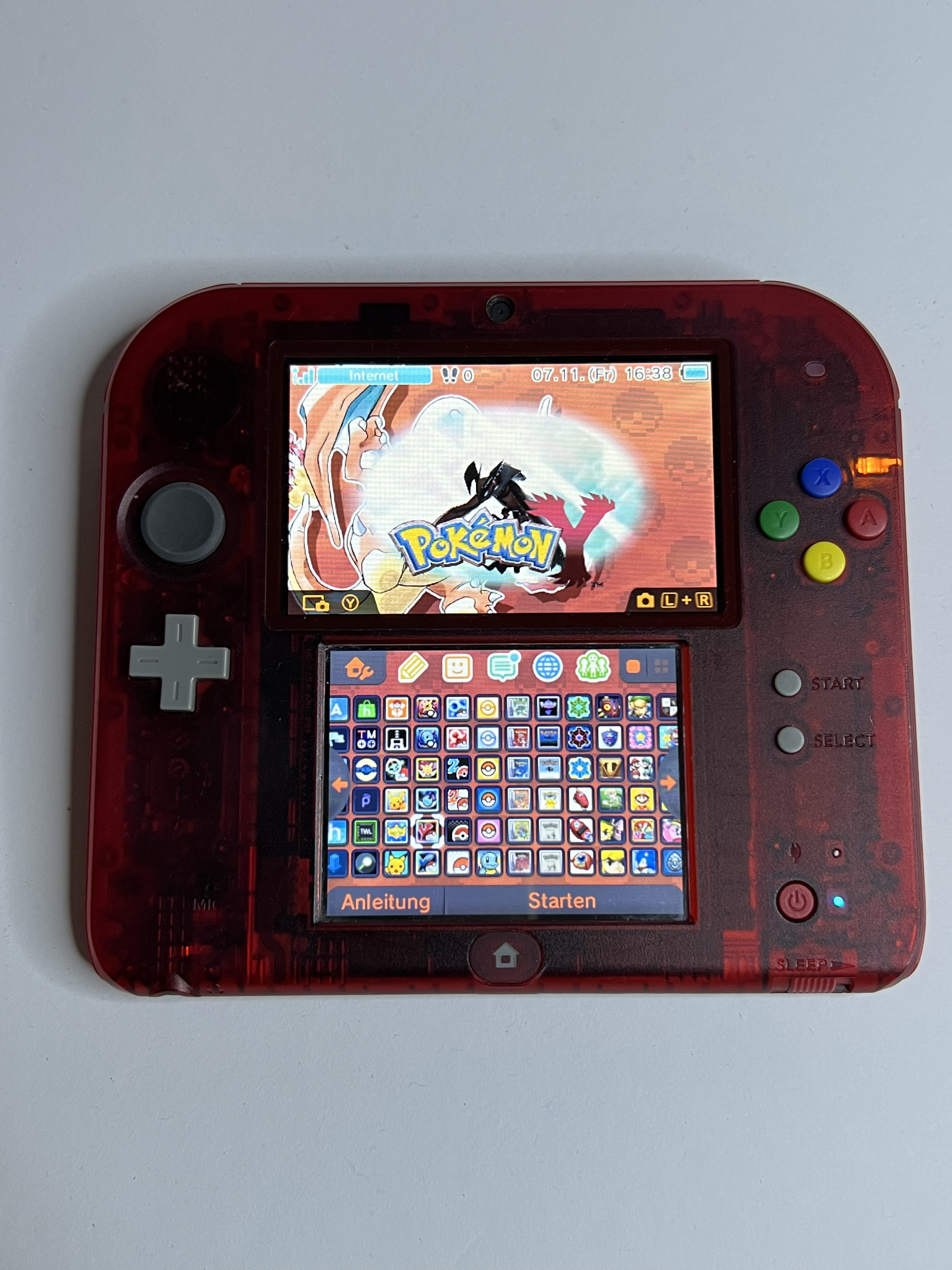 Nintendo 2DS Pokemon Rote Edition mit 128GB, Pokemon Bank, Poke Mover & vielen Extras