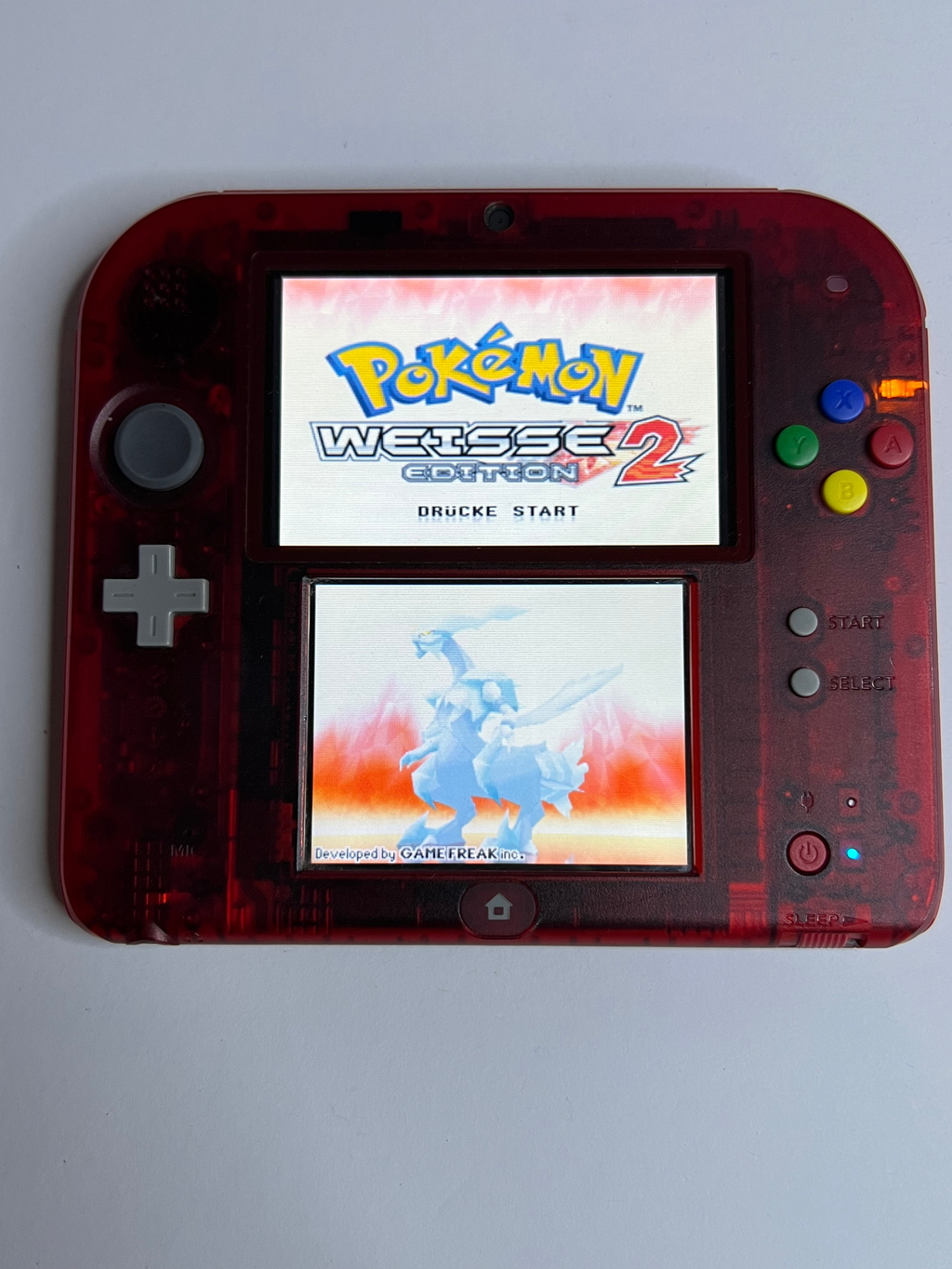 Nintendo 2DS Pokemon Rote Edition mit 128GB, Pokemon Bank, Poke Mover & vielen Extras