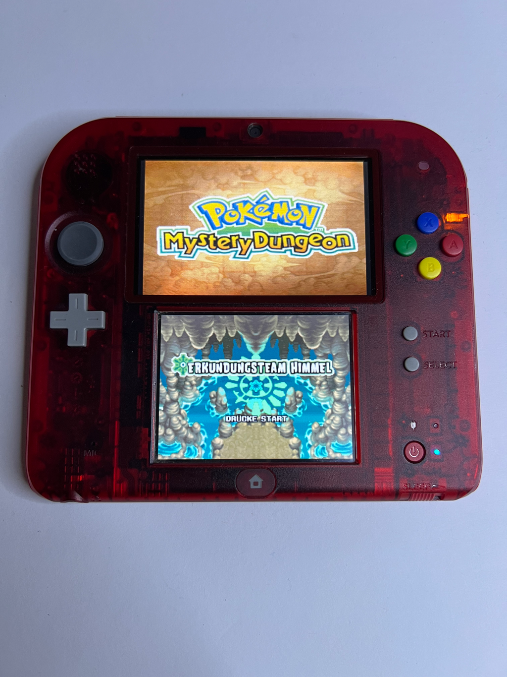 Nintendo 2DS Pokemon Rote Edition mit 128GB, Pokemon Bank, Poke Mover & vielen Extras