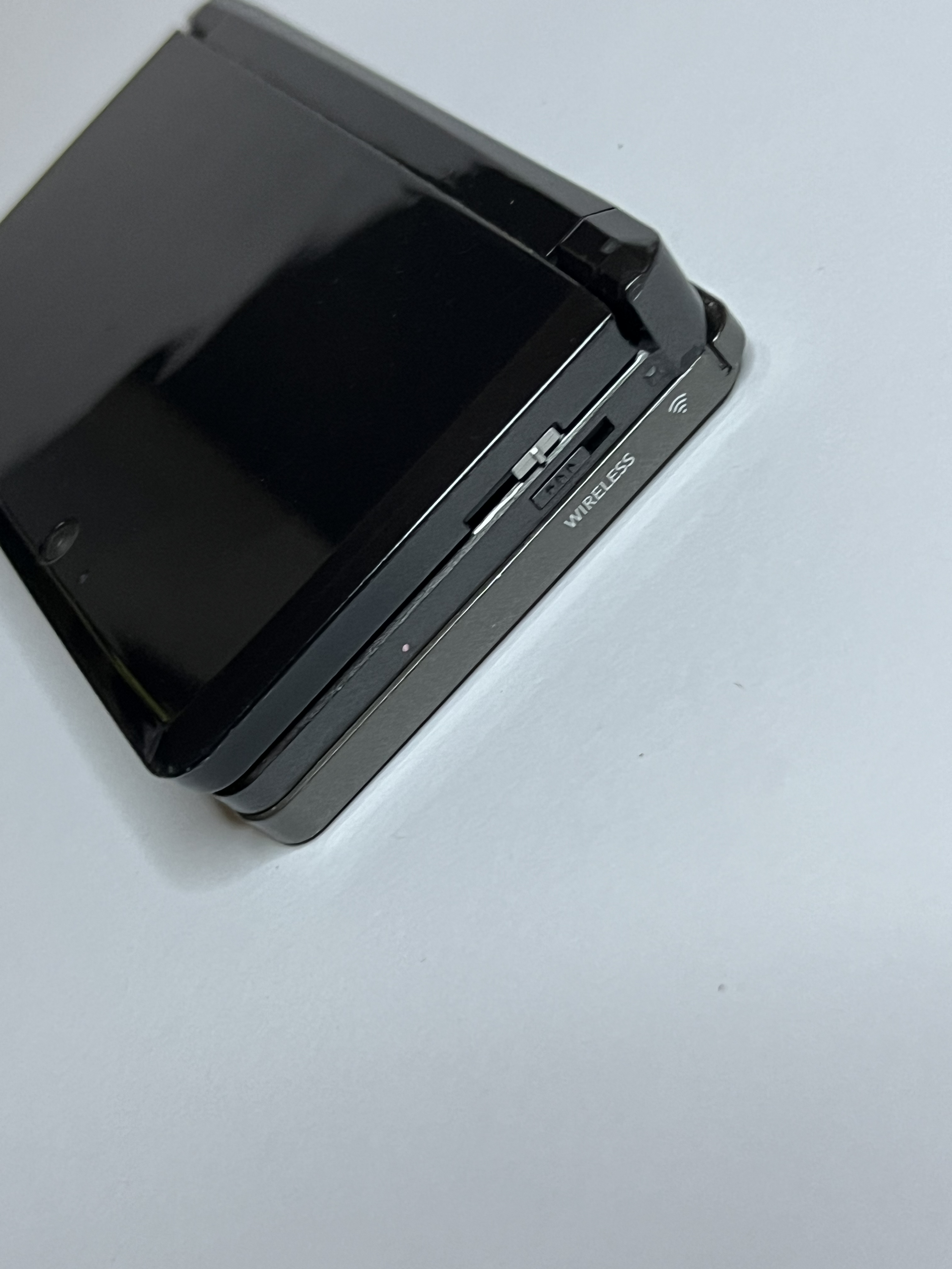 Nintendo 3DS Konsole in cosmos schwarz mit 128GB, Pokemon Bank, Poke Mover & vielen Extras