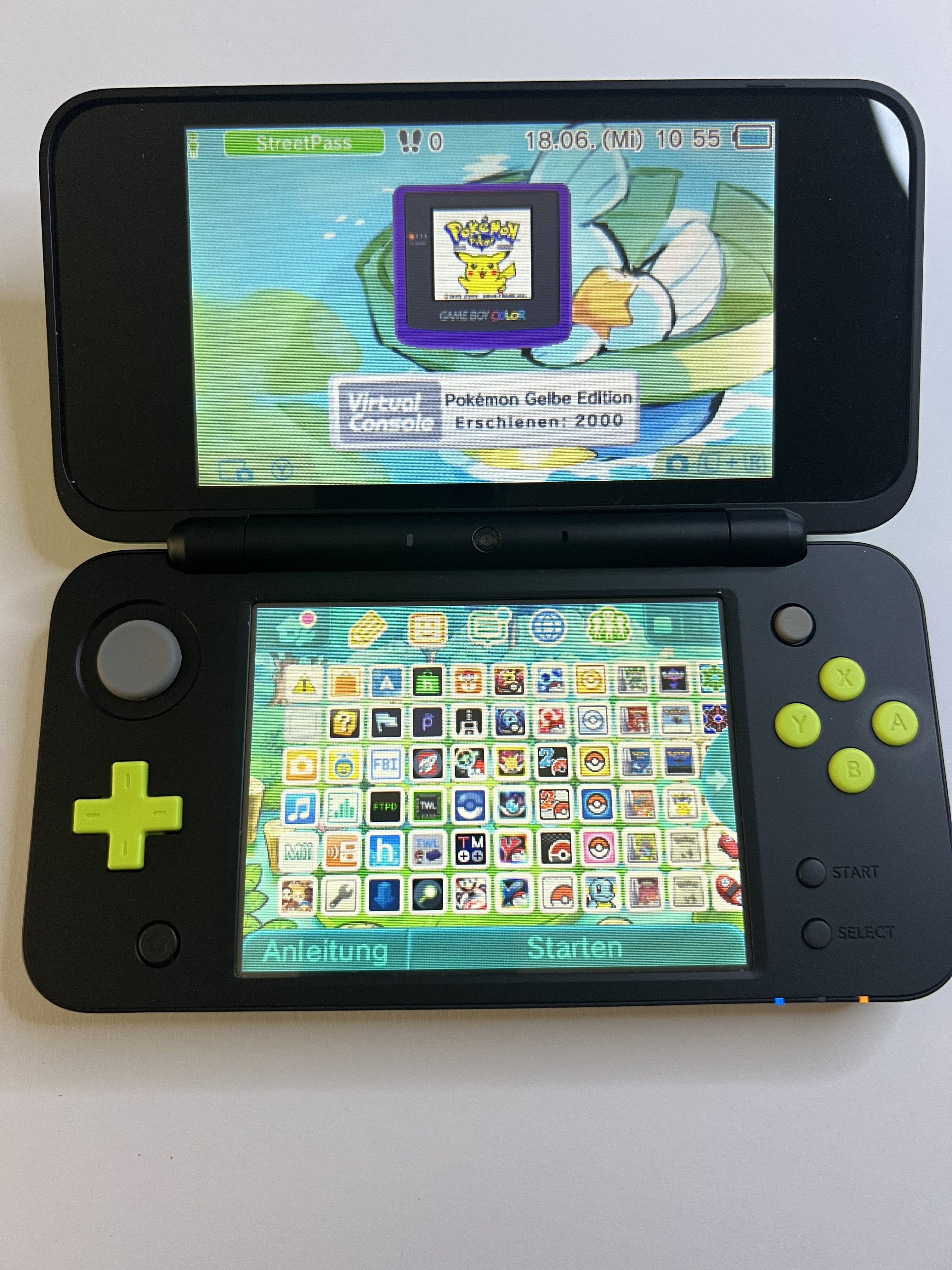 New Nintendo 2DS XL Konsole neon grün mit 128GB, Pokemon Bank, Poke Mover & vielen Extras